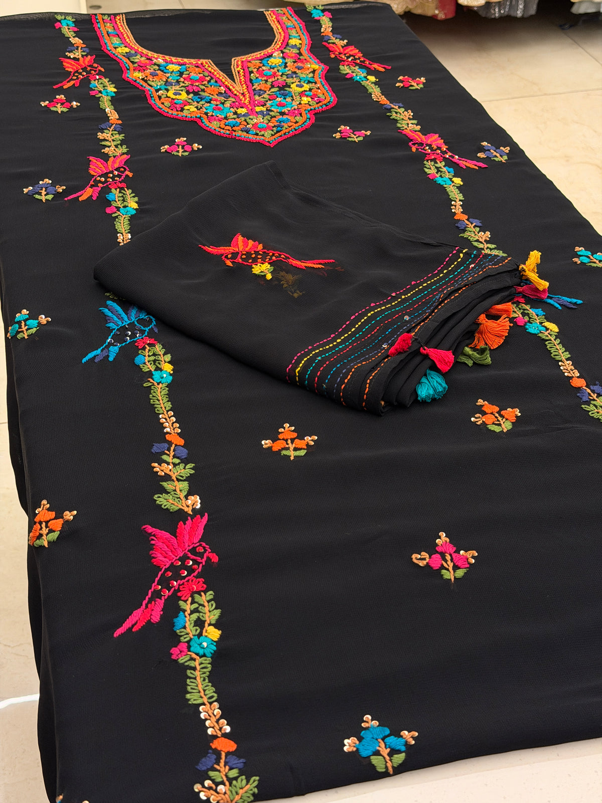 SIYAH KANTHA