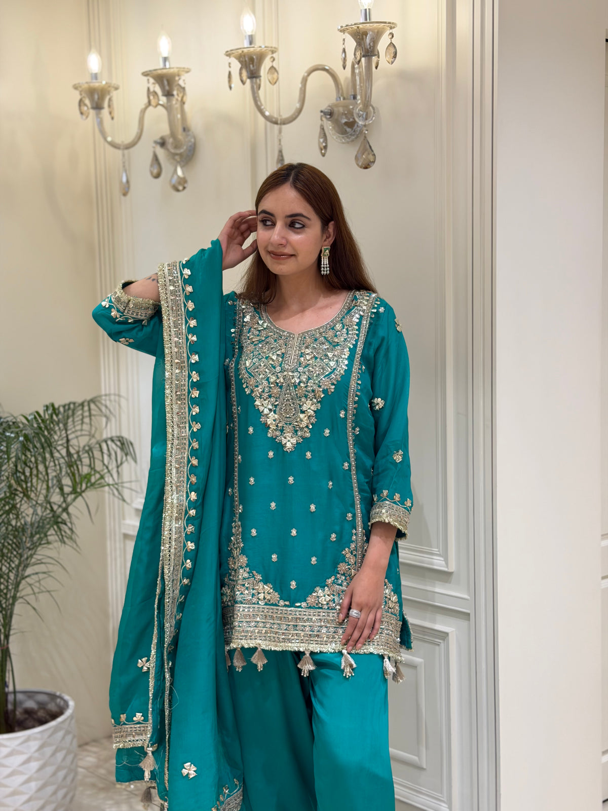 Noor-e-Sahar Organza Shalwar Set