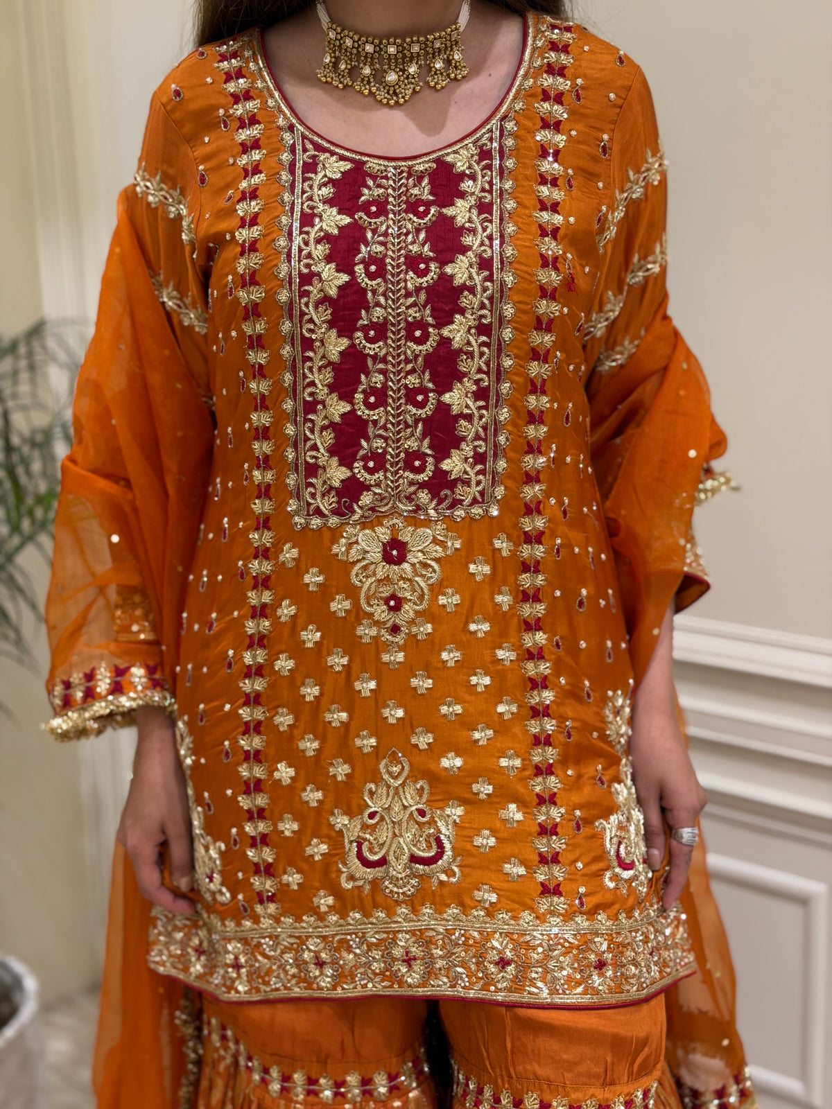 Noor-e-Zarmina Brocade Farshi Gharara Set