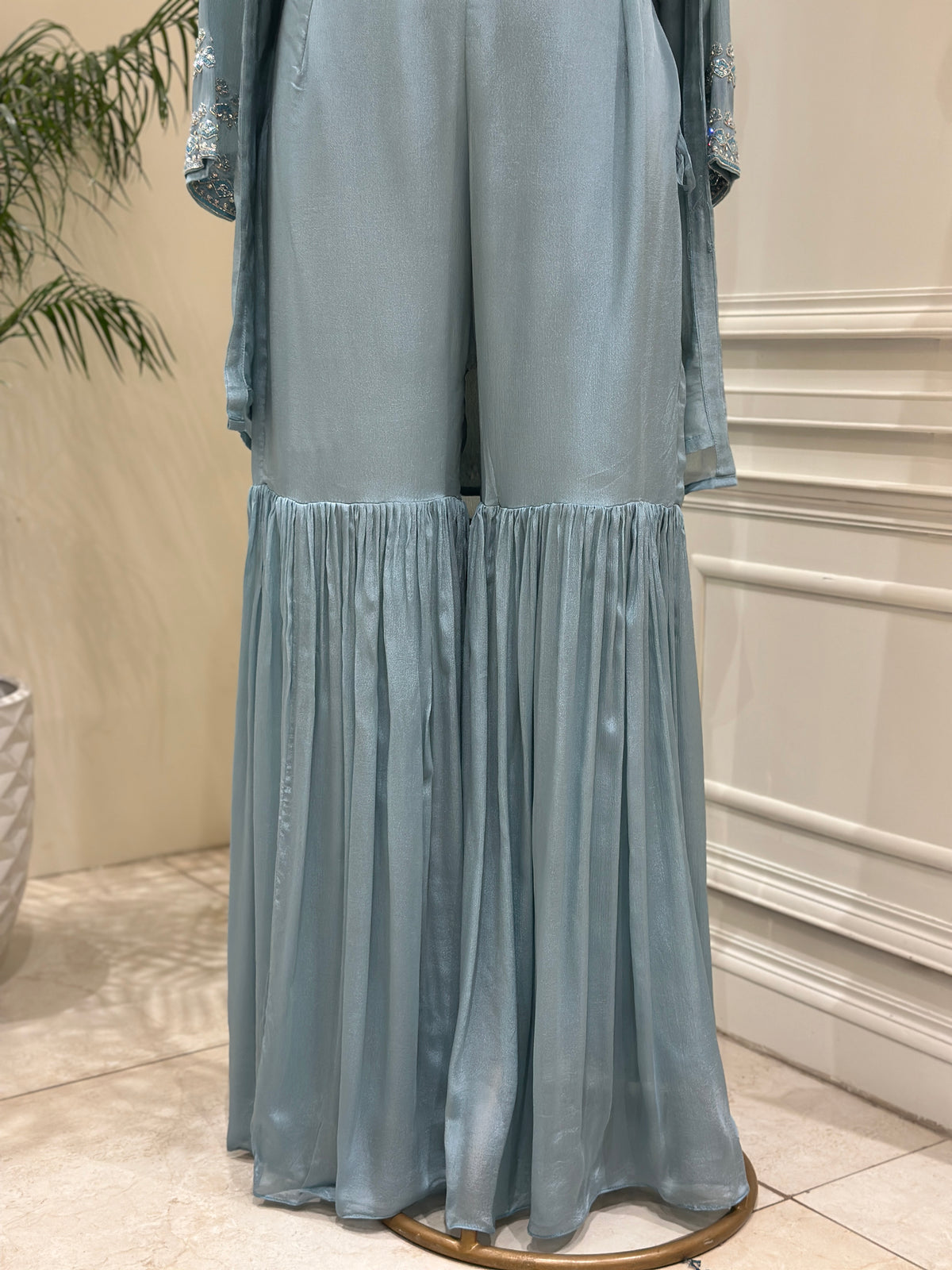 Noor-e-Firoza Chinon Zardozi Gharara Set