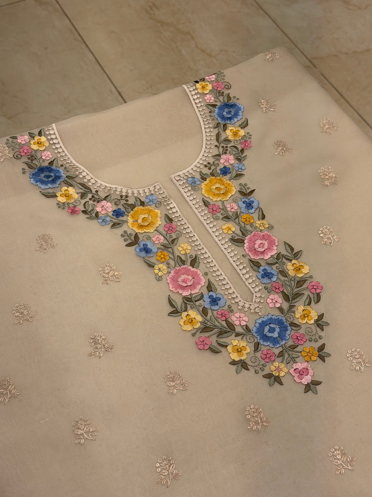 Mushq Floral Elegance Luxury Formal