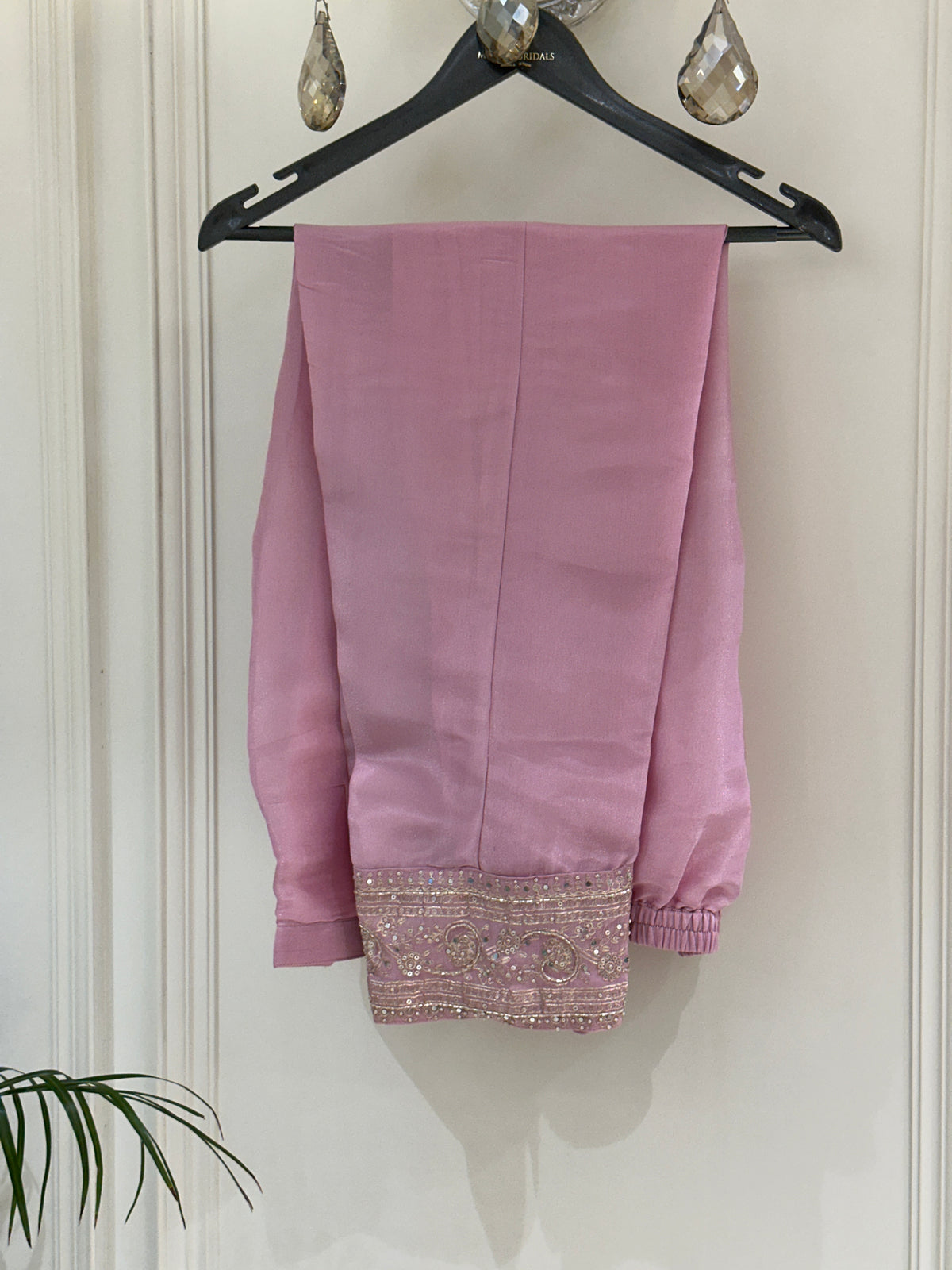 Noor-e-Gulrukh Tissue Silk Anarkali Set
