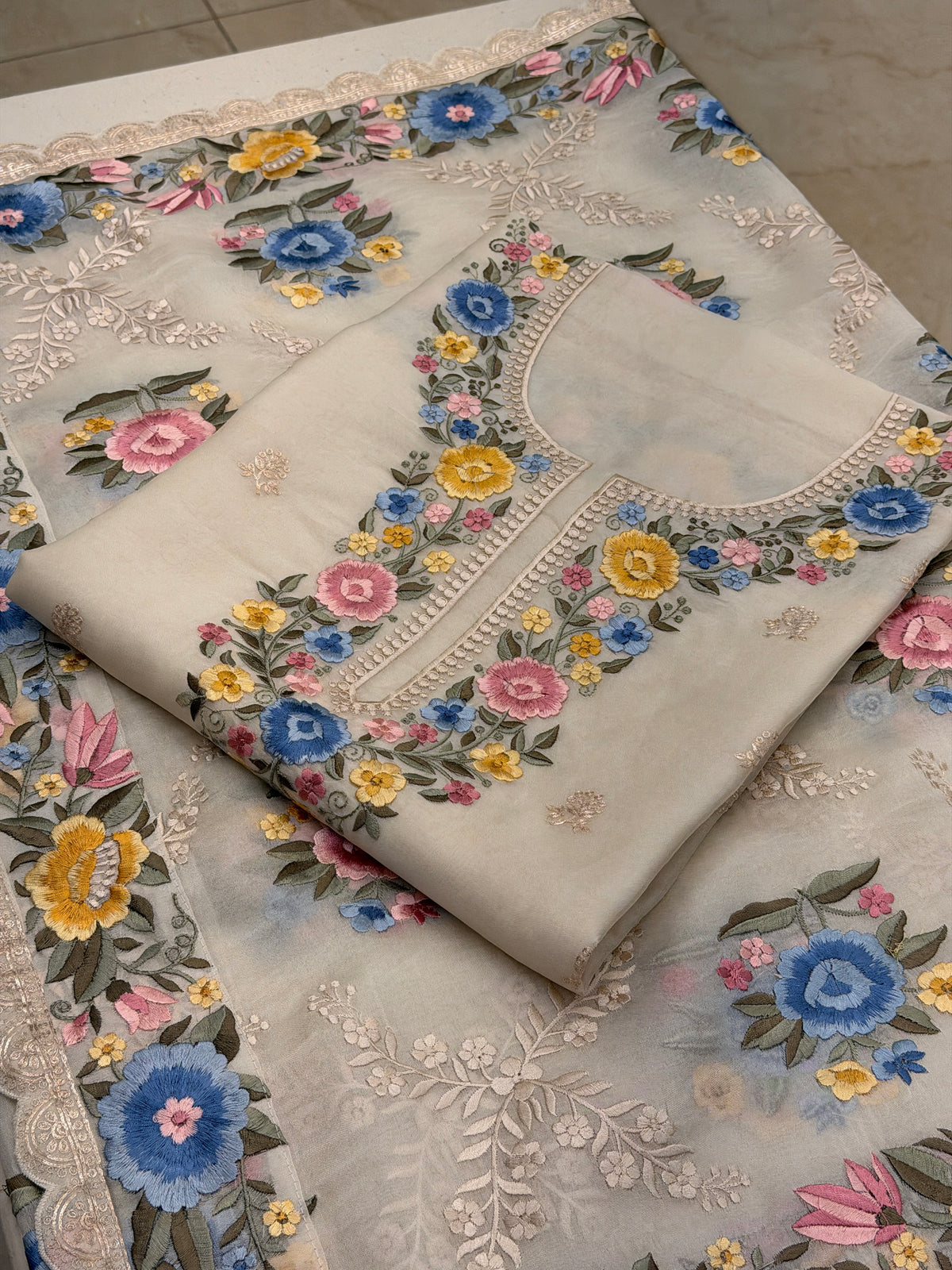 Mushq Floral Elegance Luxury Formal