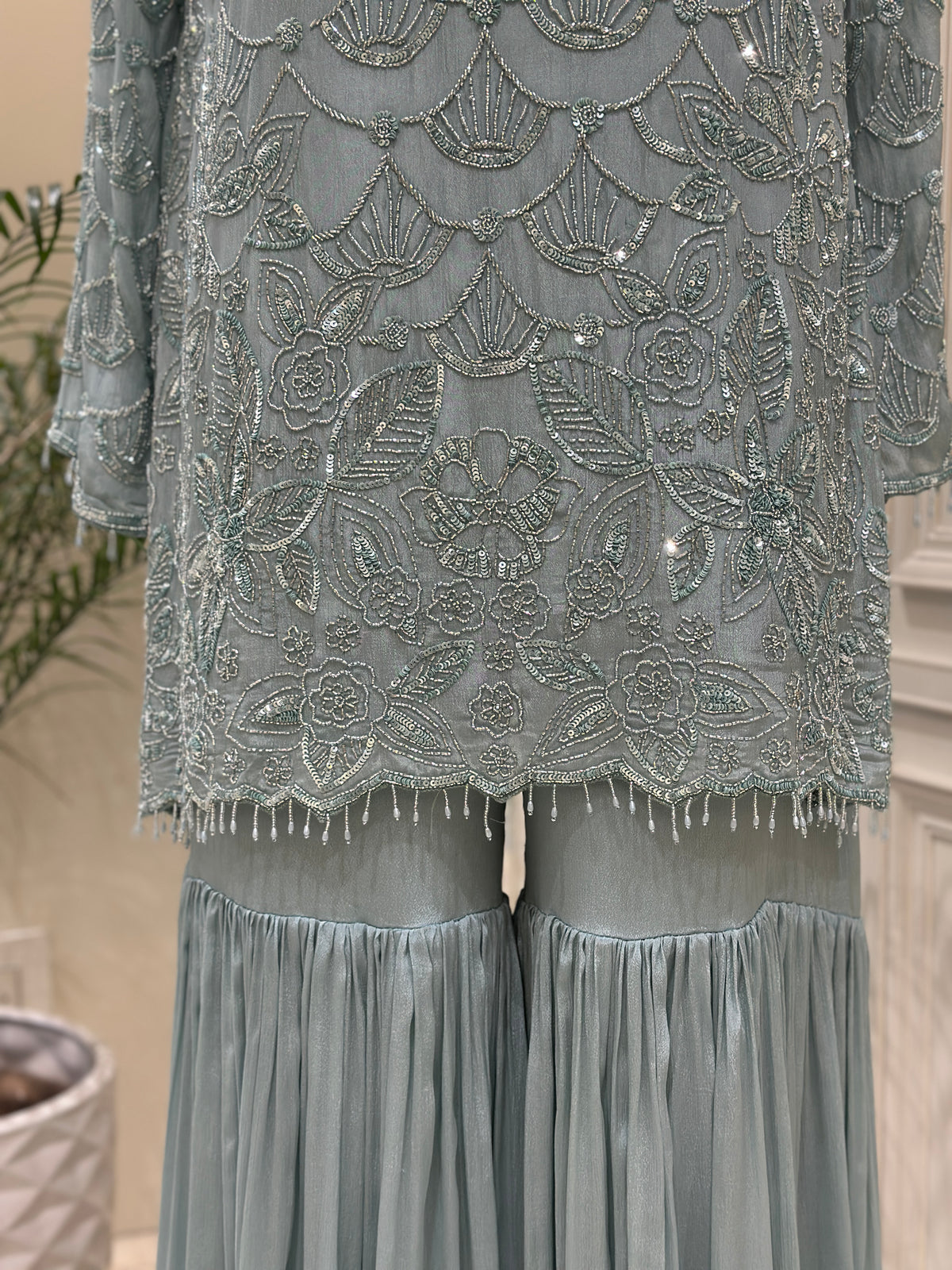 Noor-e-Saahir Gharara Set