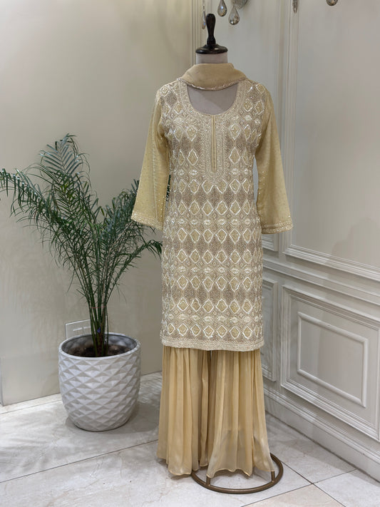 Noor-e-Zehra Gharara Set