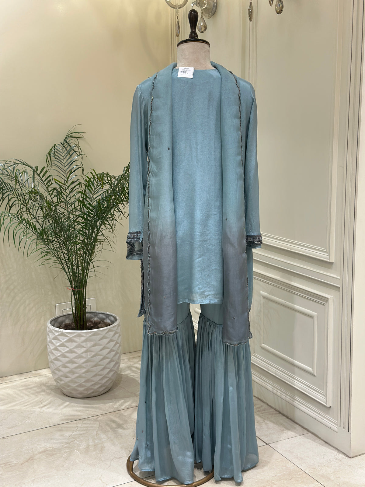Noor-e-Saahir Gharara Set