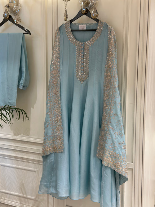 Aab-e-Noor Tissue Luxury Ensemble