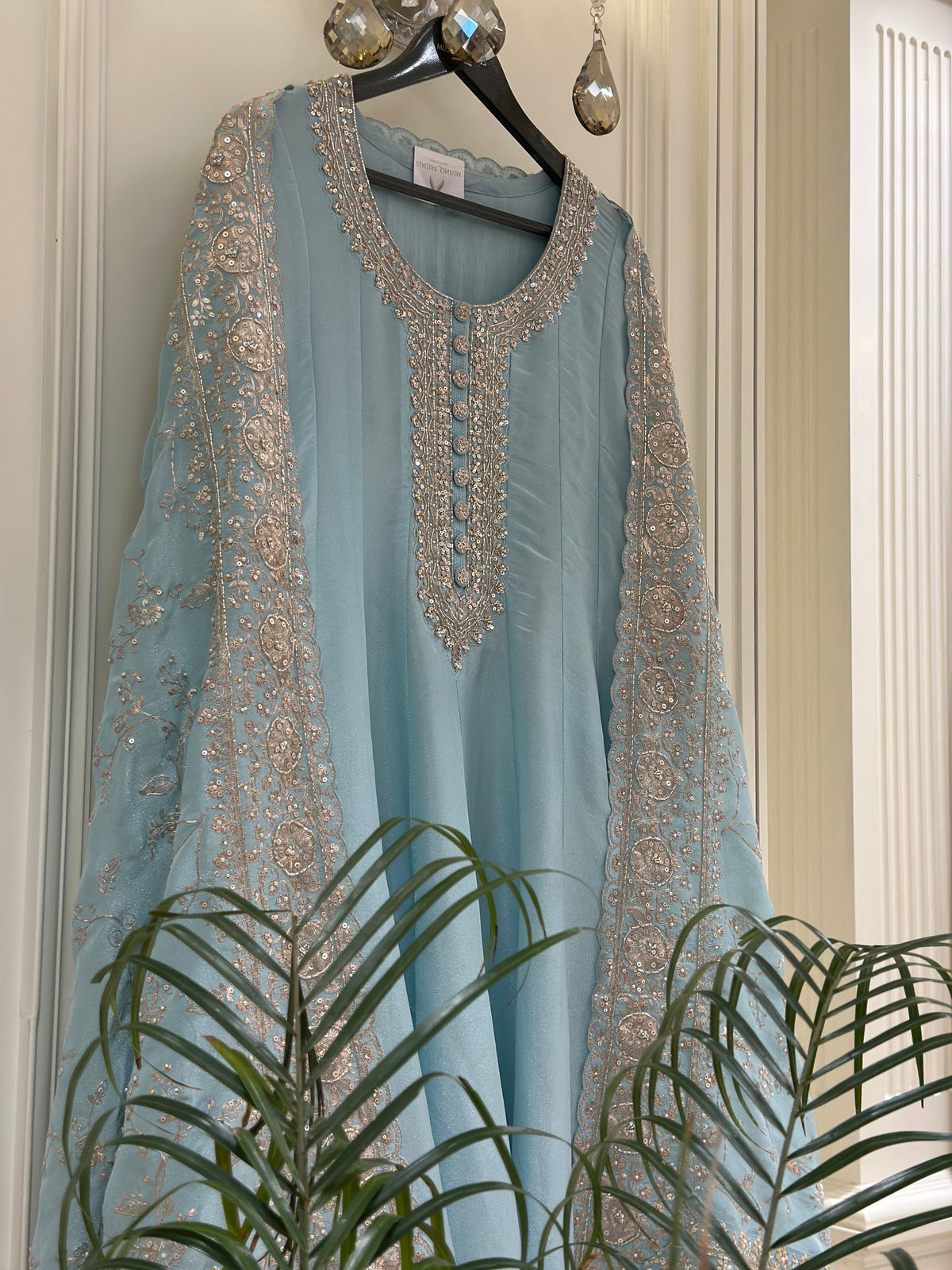 Aab-e-Noor Tissue Luxury Ensemble