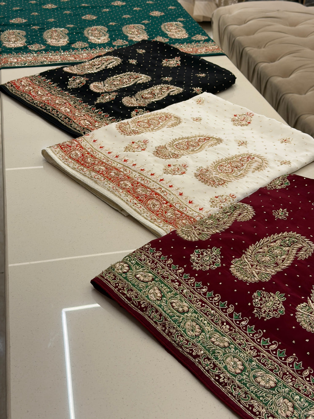 Noor-e-Paisley Kadhana Suit Set
