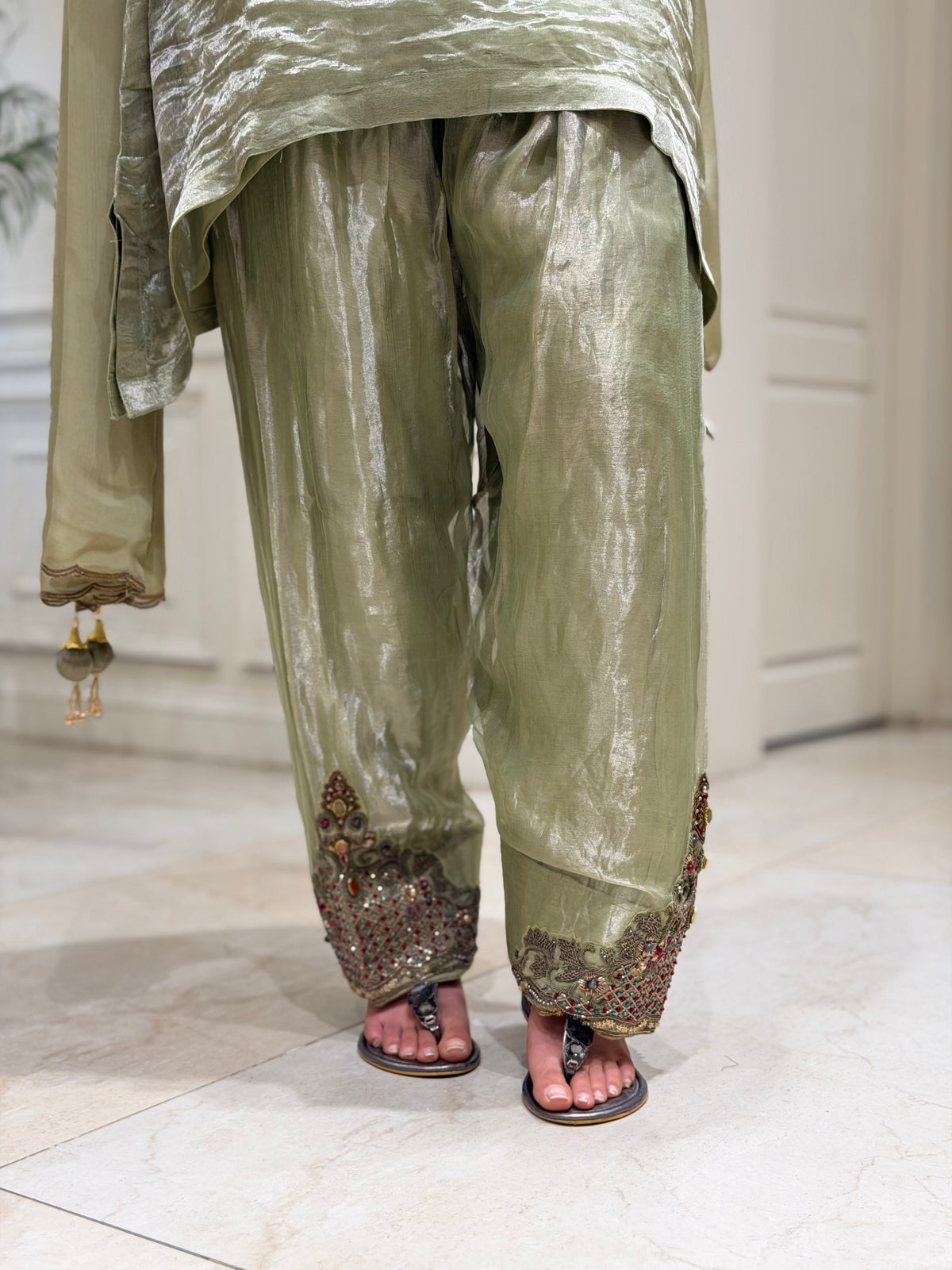 Noor-e-Zamrud Tissue Suit