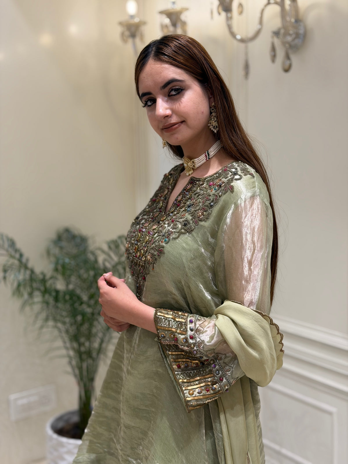 Noor-e-Zamrud Tissue Suit