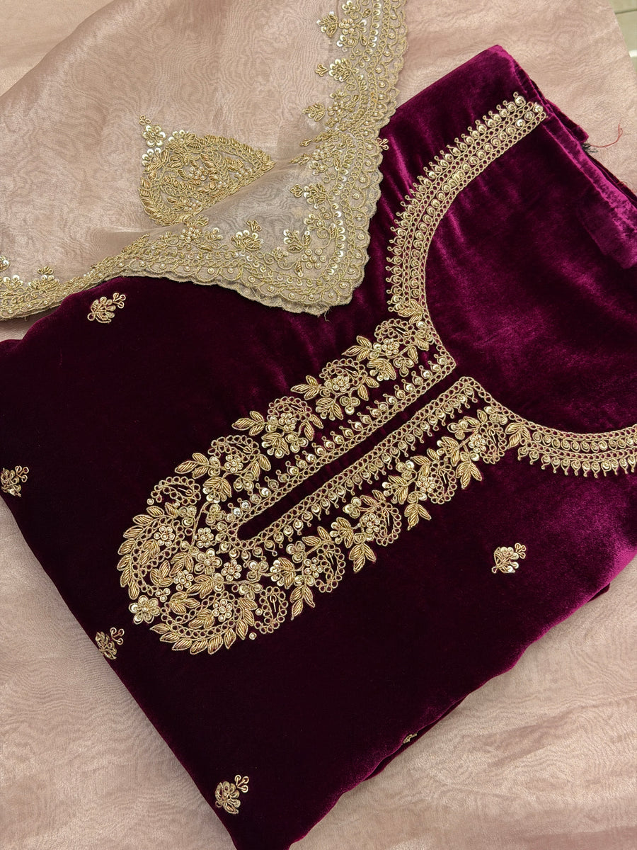 Winter Royale – Luxury Velvet Suit ✨