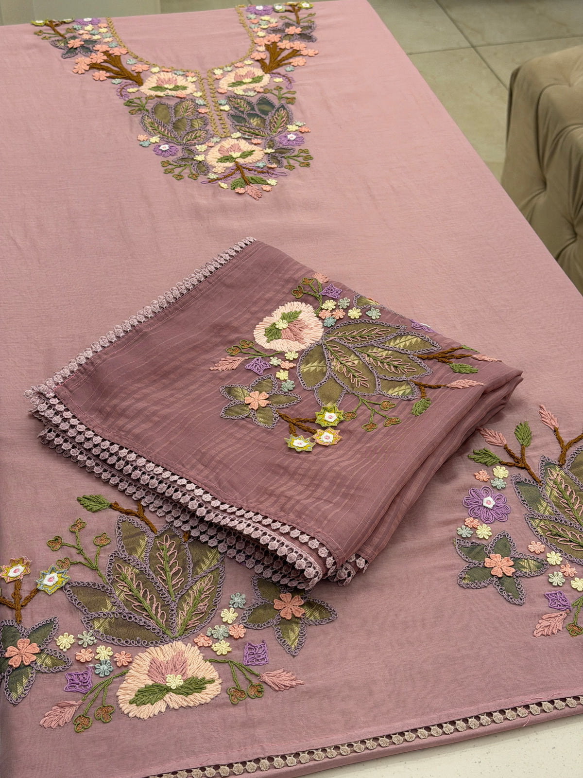Pure Mull Floral Appliqué Suit Set with Organza Dupatta