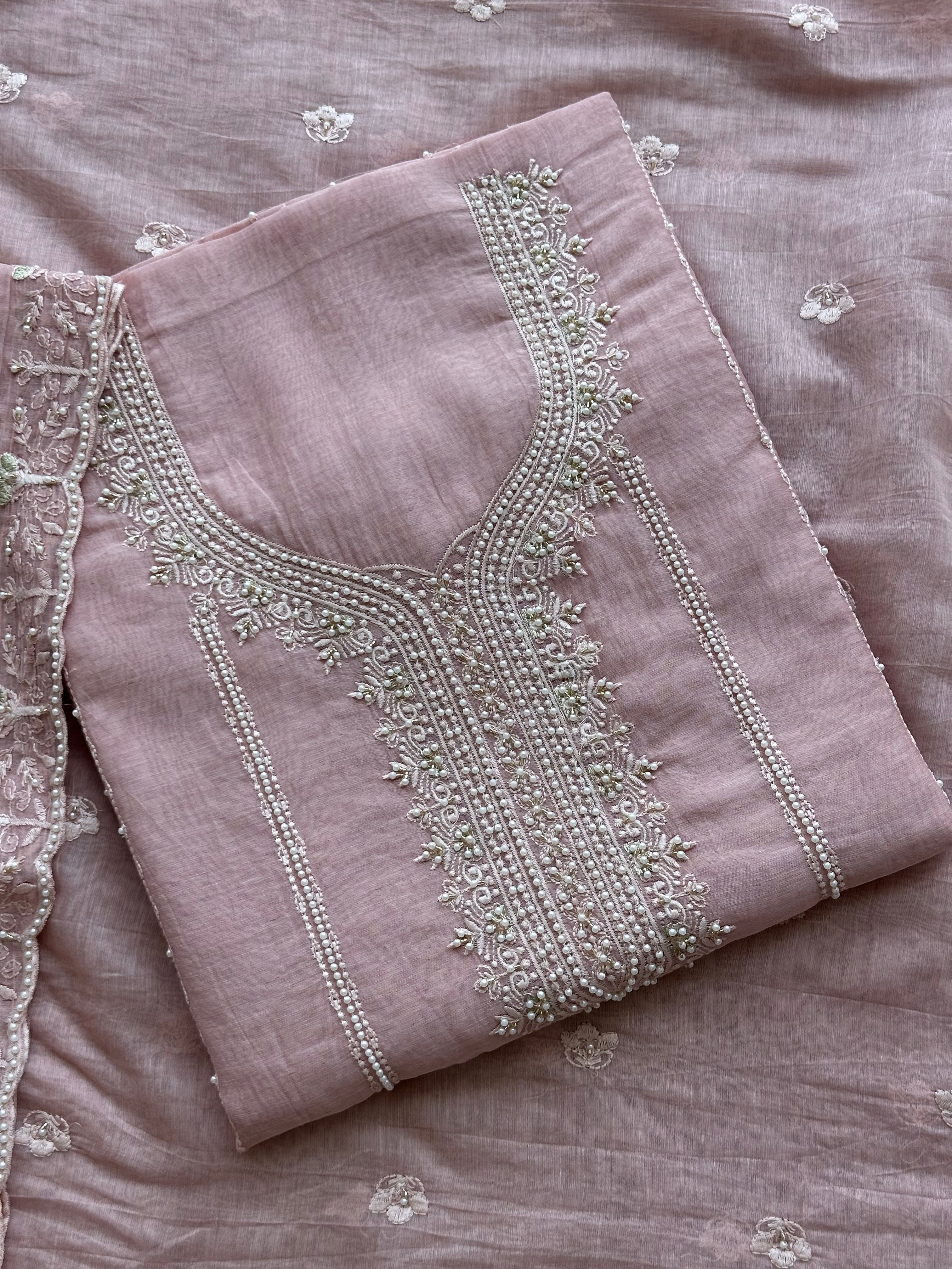 Chic Minimal Pearl Work Casual Suit