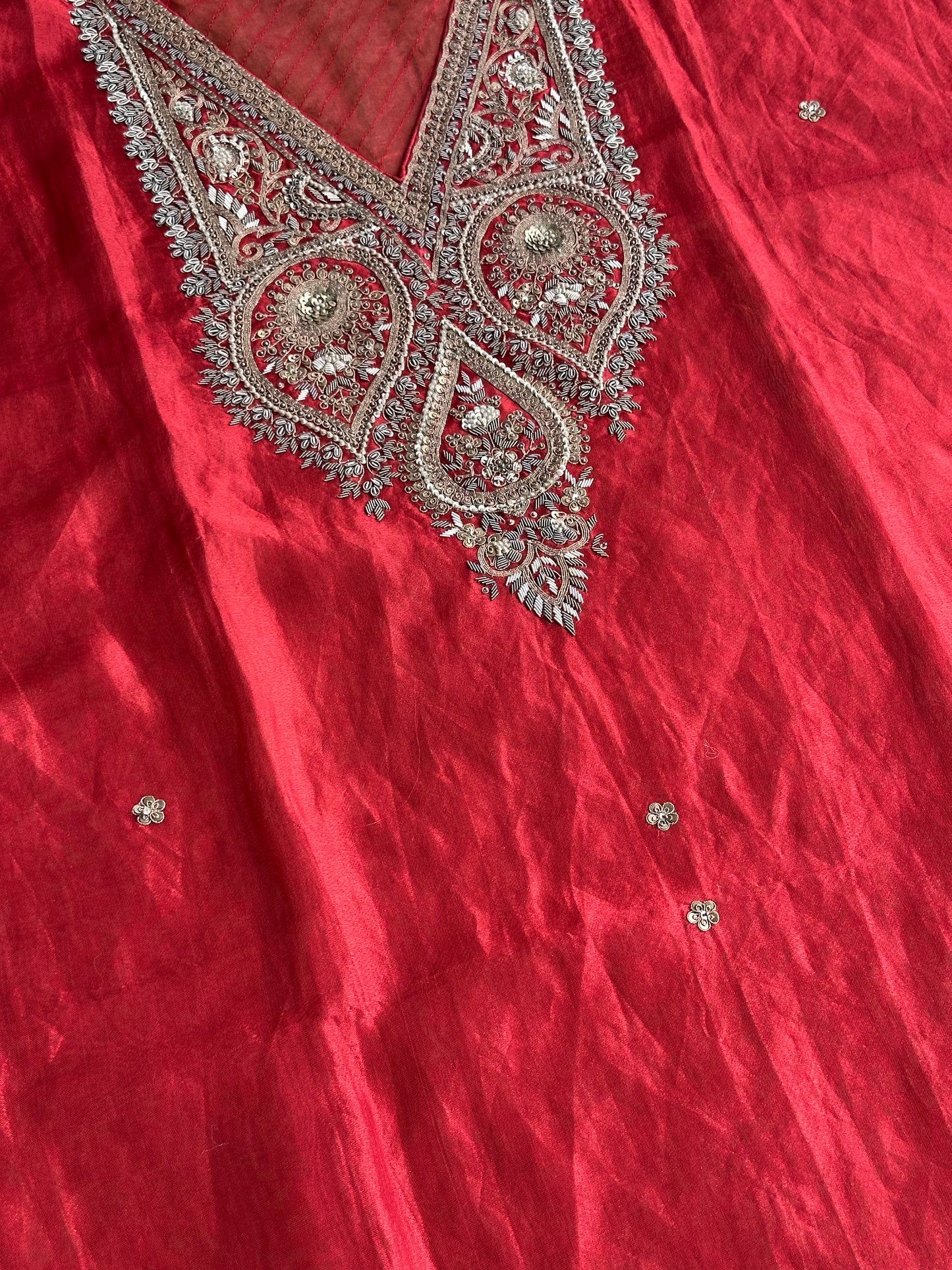 Rouge Noor – Pure Tissue Silk Luxury Ensemble