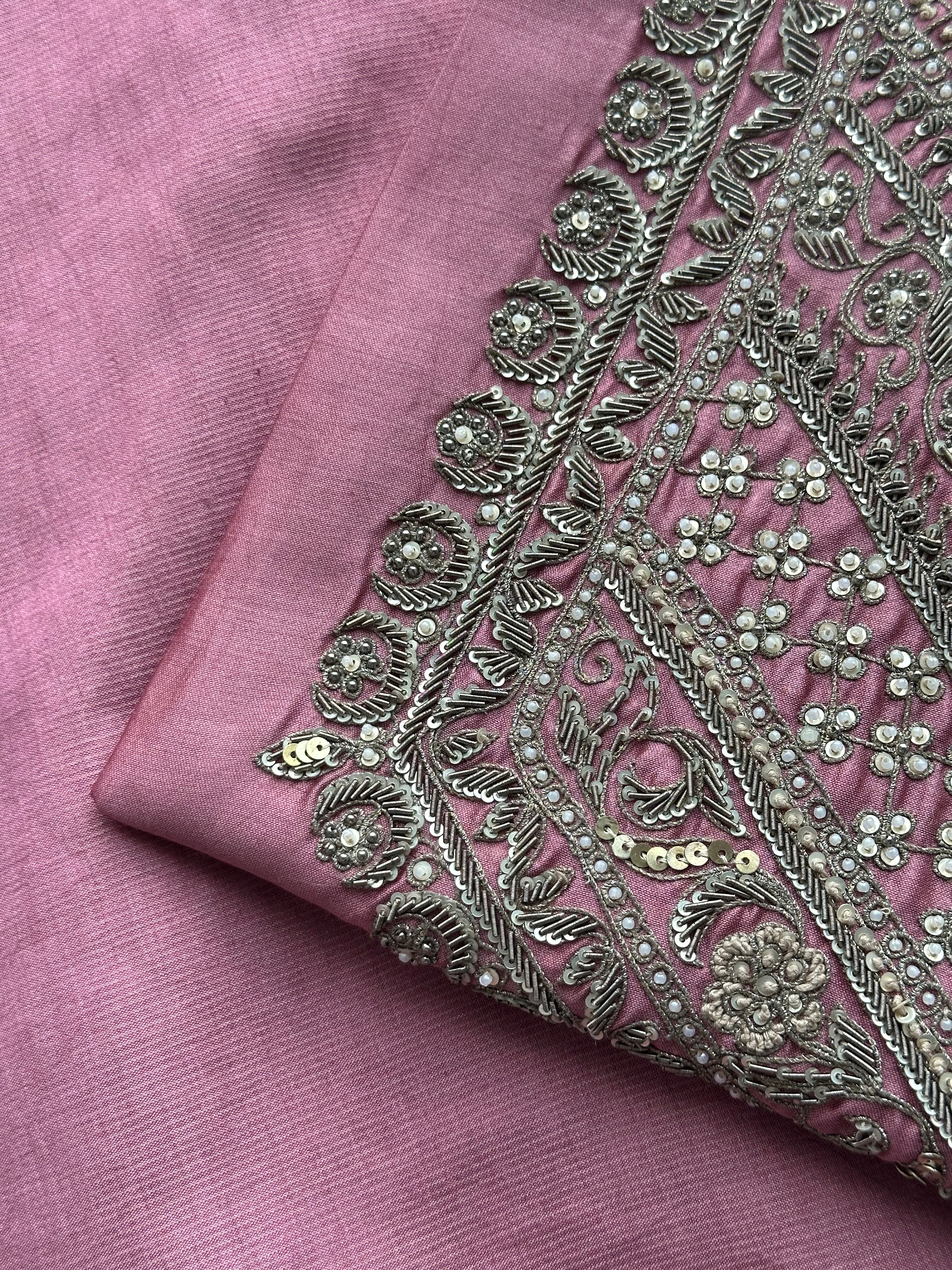 Rosé Pearl Heritage Suit