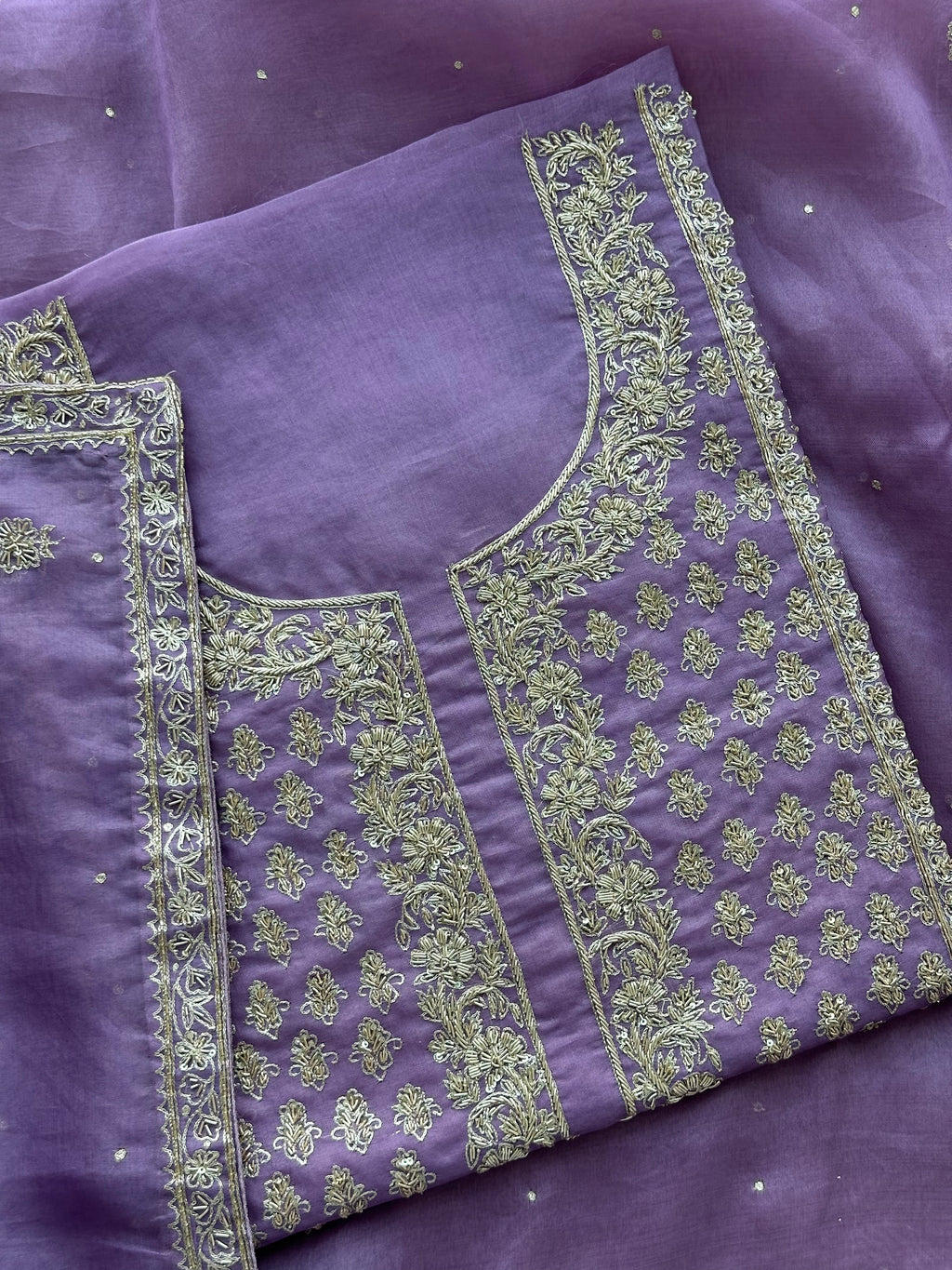 Noor-e-Lilac Dabka