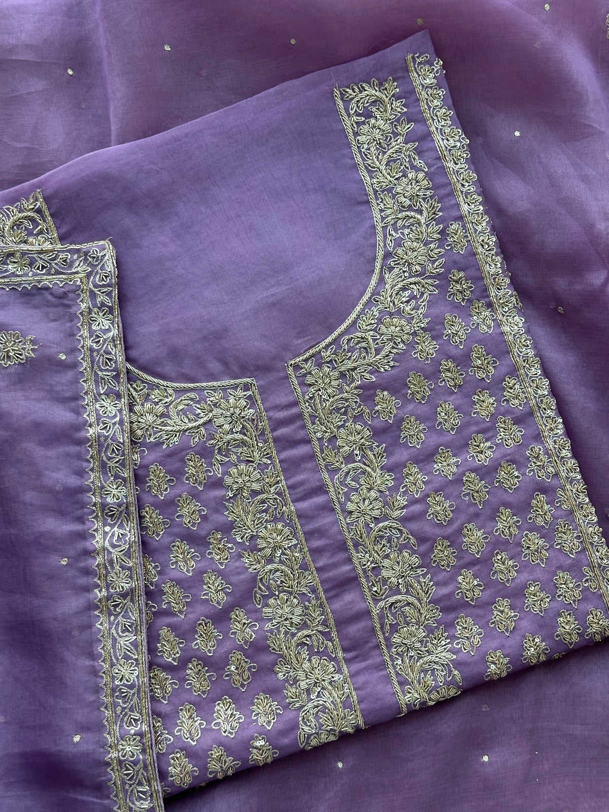 Noor-e-Lilac Dabka