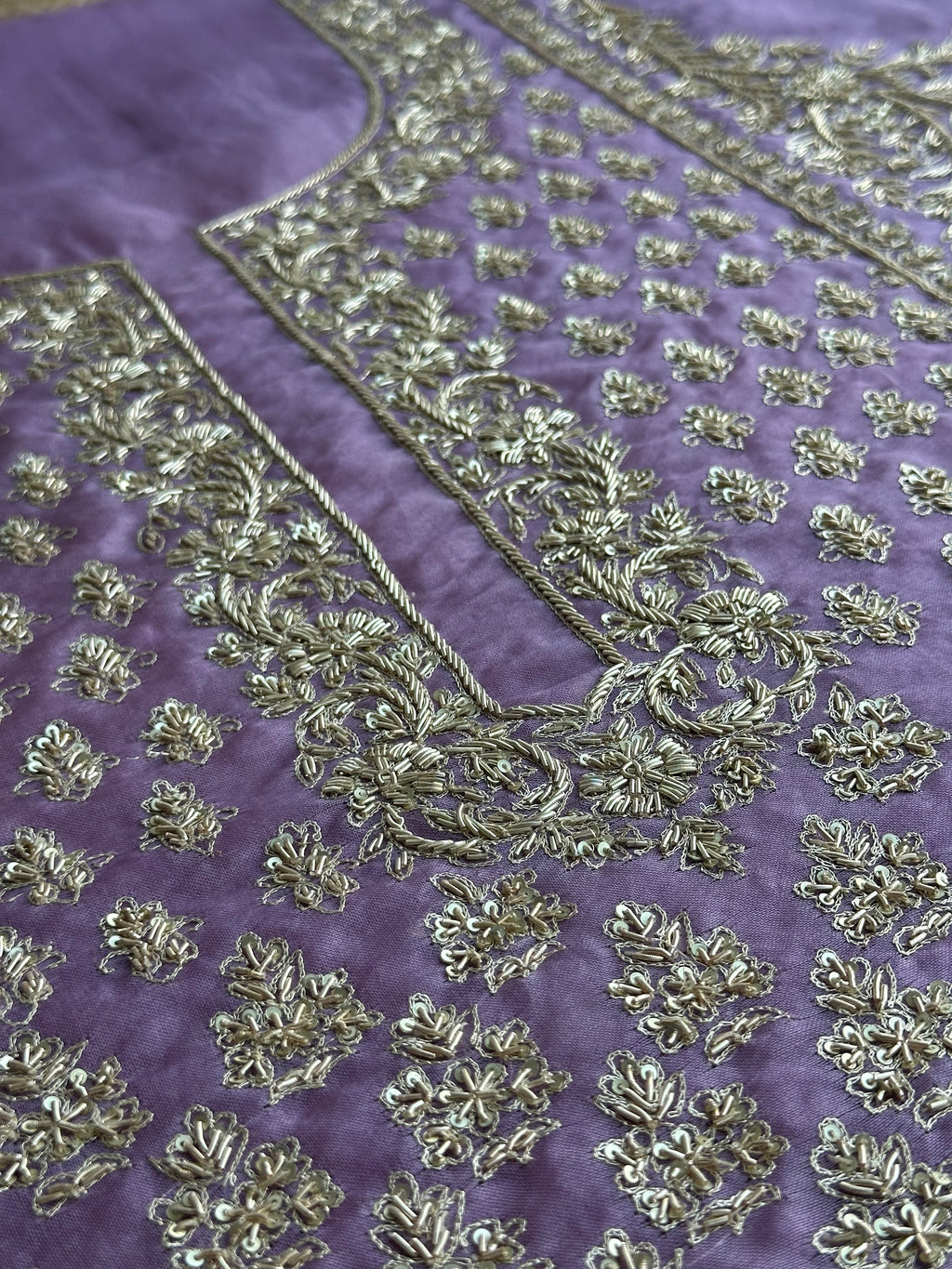 Noor-e-Lilac Dabka