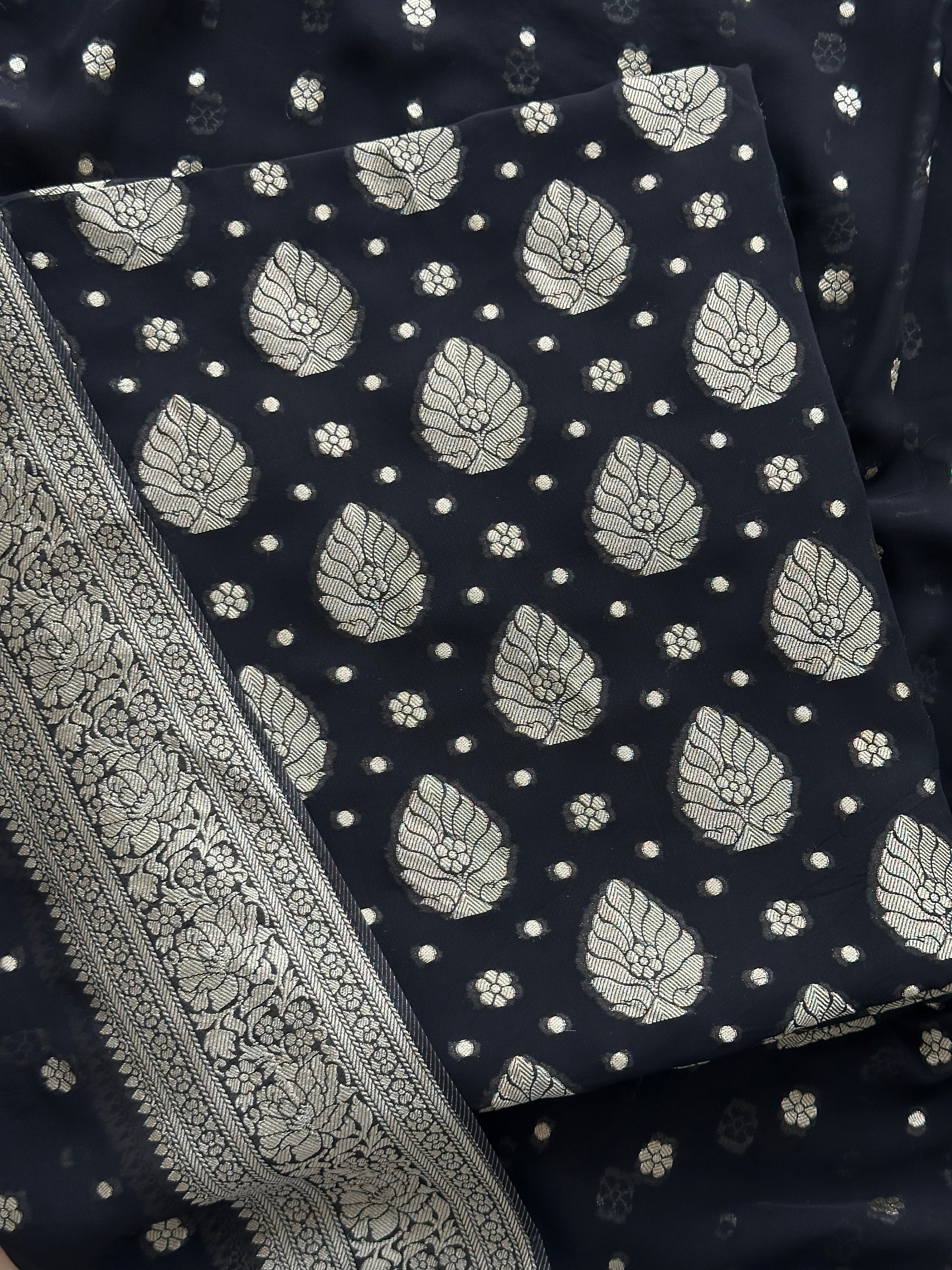Noor-e-Banaras Luxury Ensemble