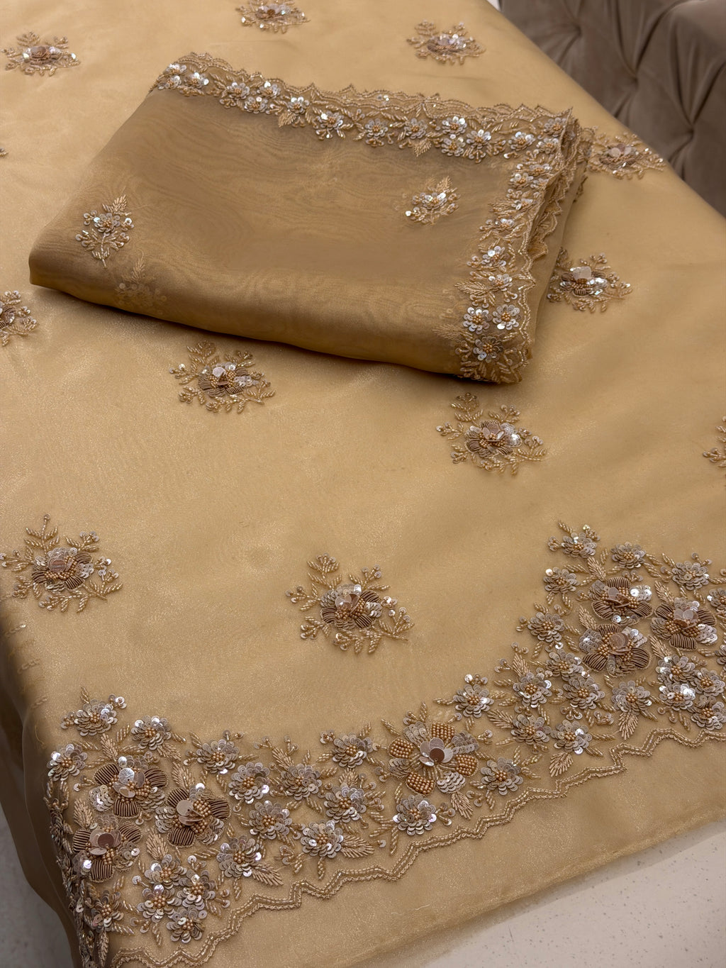 Zareen Aura Luxury Tissue Suit Set – 3D Zardozi & Katdana Embellished Unstitched Ensemble
