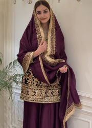 Noor-e-Sultan Velvet Sharara Set with Potli