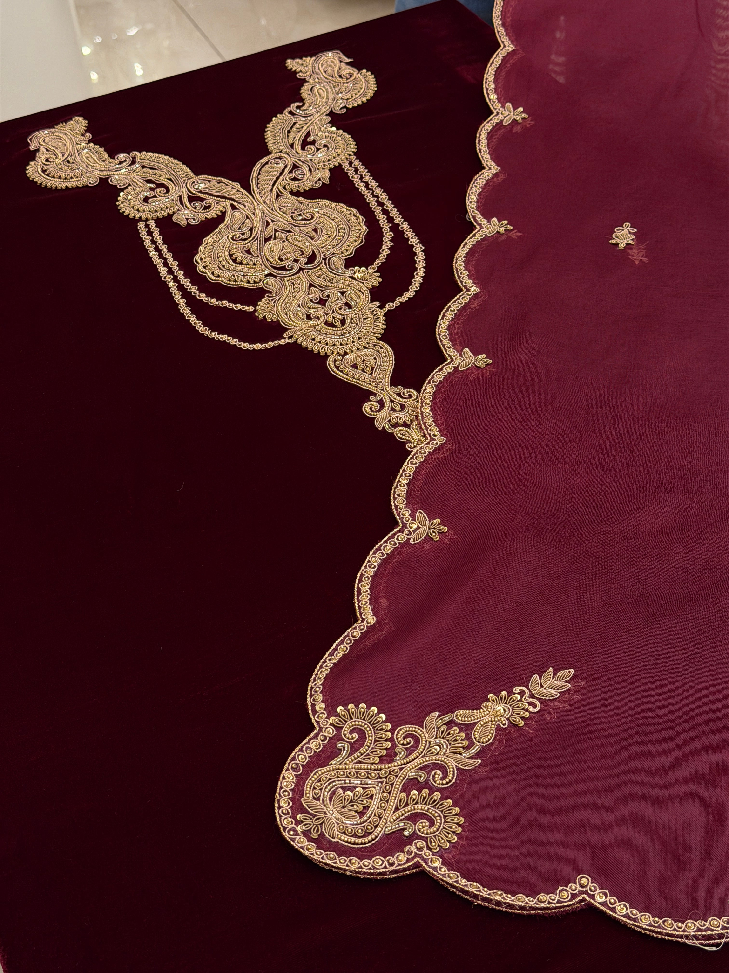 Noor-e-Mahveen Velvet Ensemble