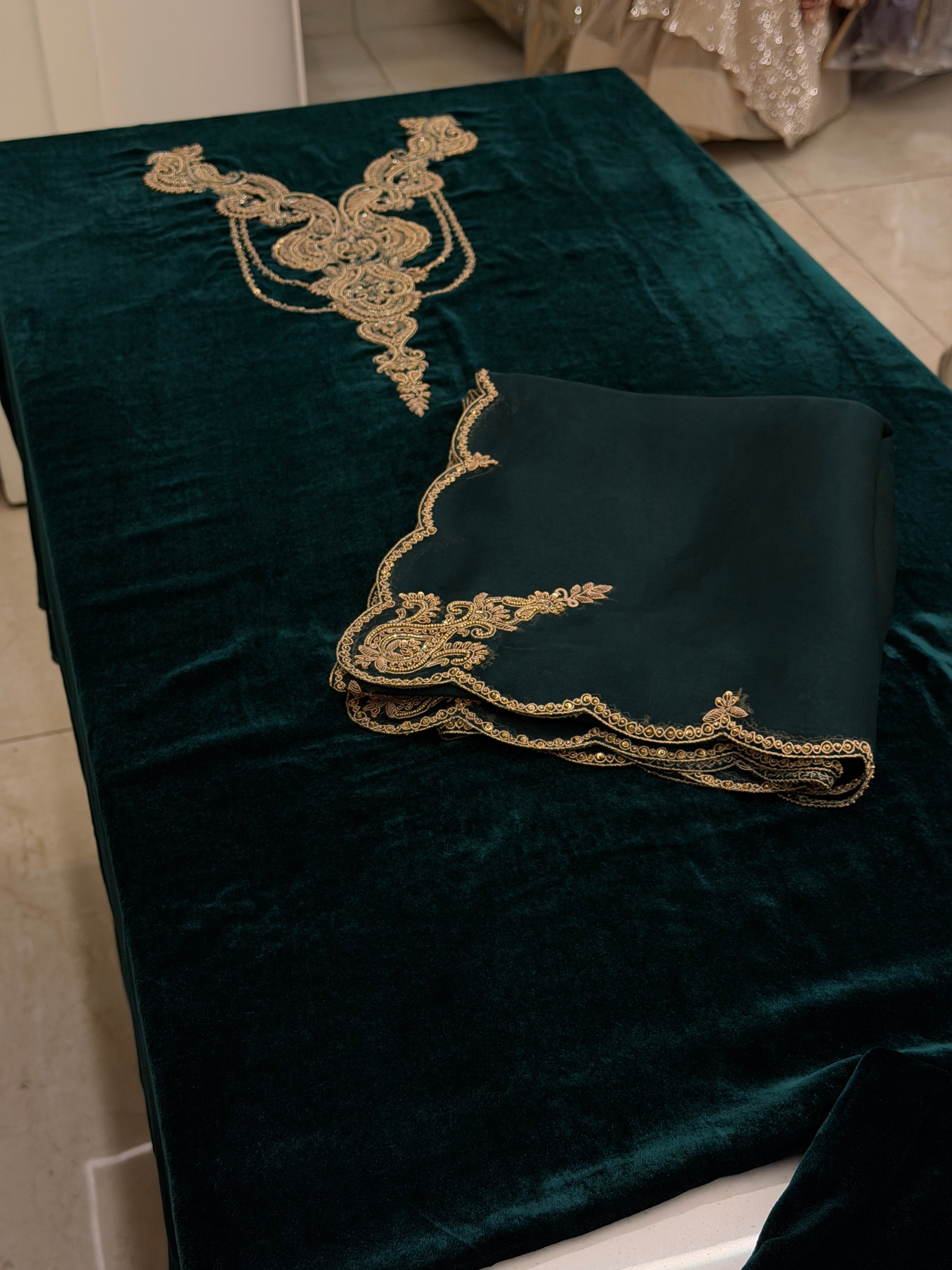 Noor-e-Mahveen Velvet Ensemble