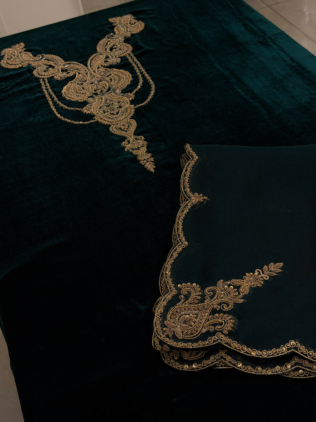 Noor-e-Mahveen Velvet Ensemble