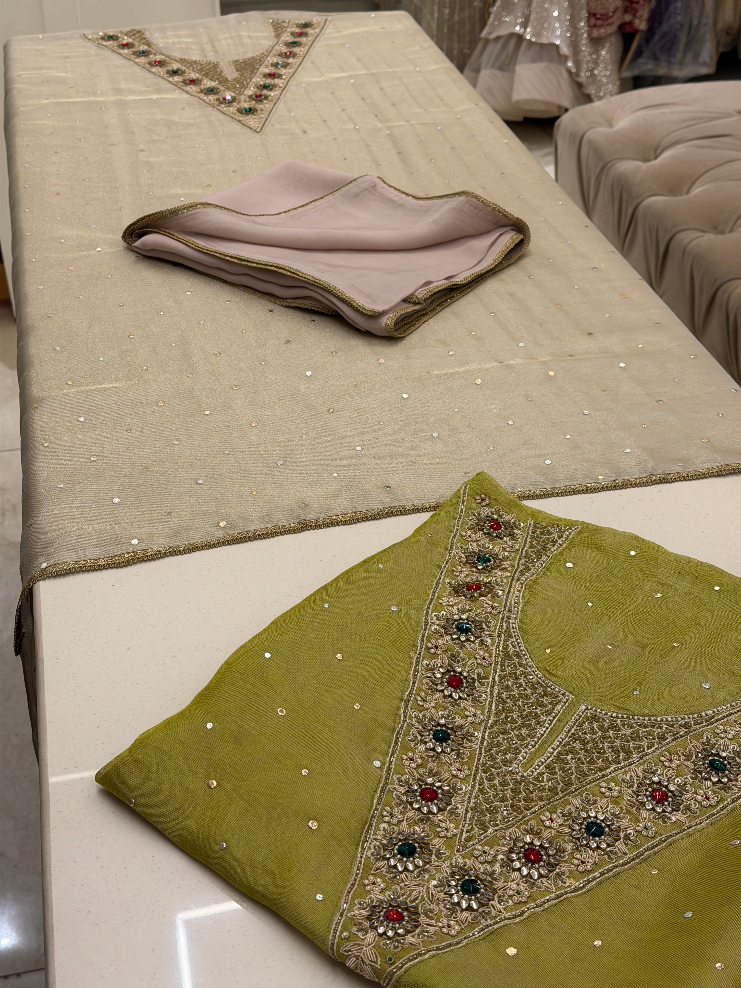 Noor-e-Zamarrud Tissue Elegance Set