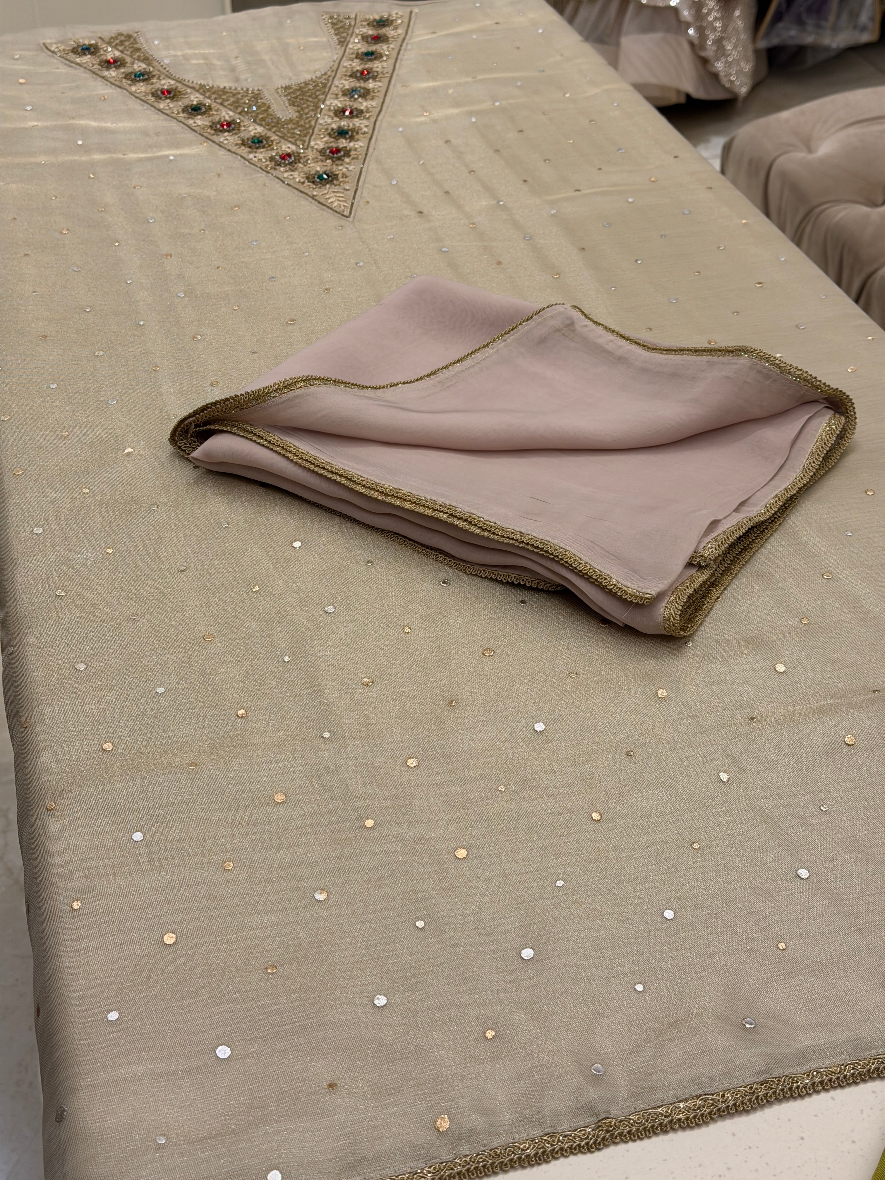 Noor-e-Zamarrud Tissue Elegance Set