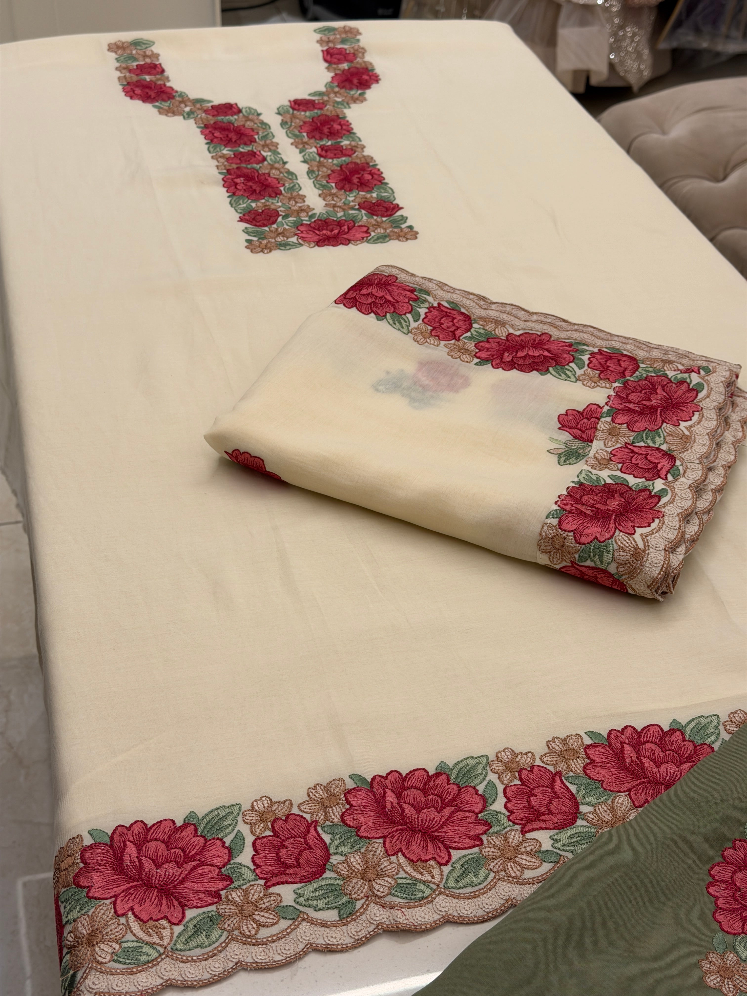 Gulbahaar Floral Elegance Set