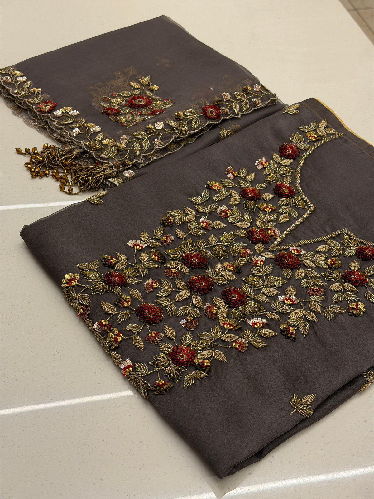 Gul-e-Shaam Luxury Handwork Ensemble 2