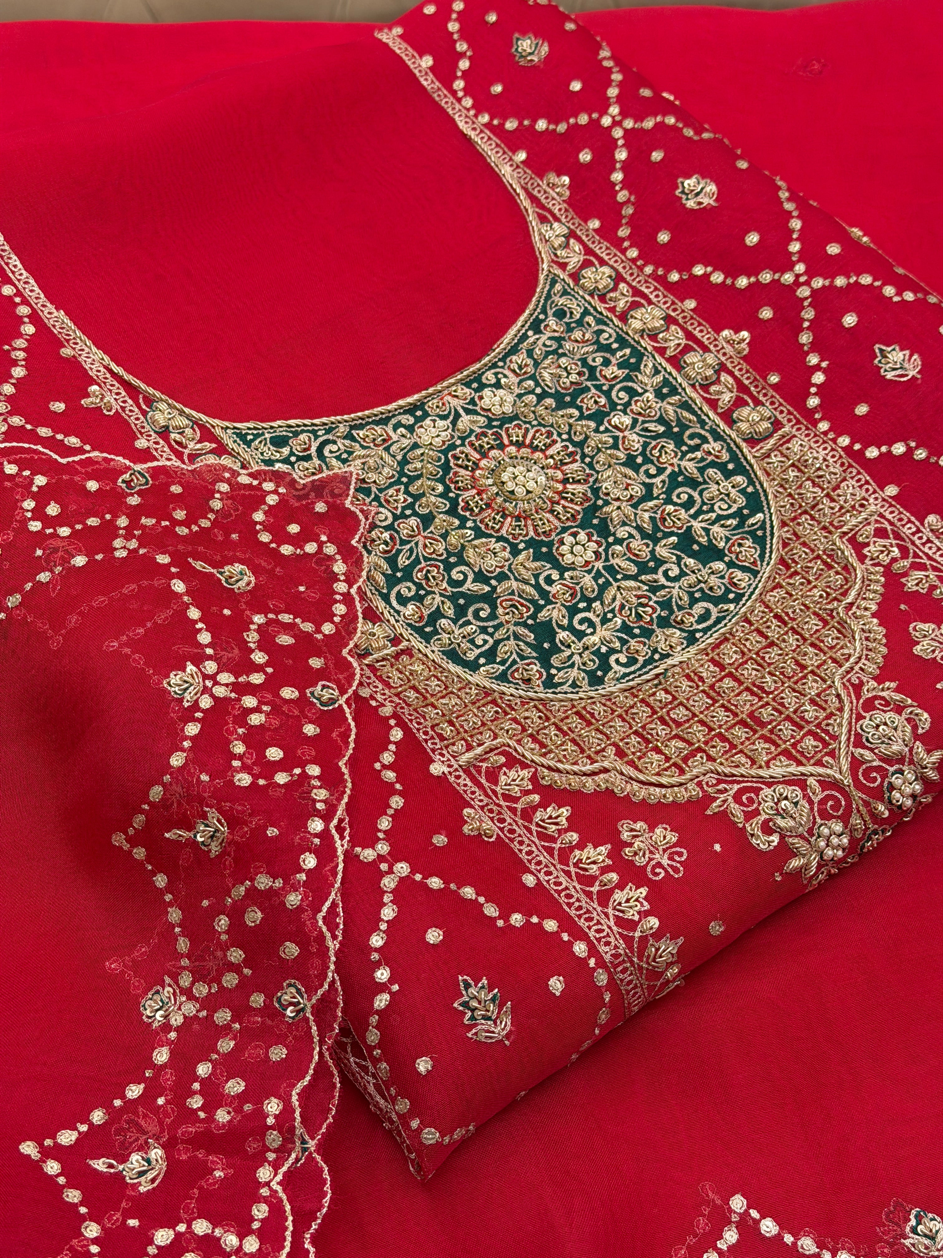 Noor-e- Nurain Luxury Formal Set