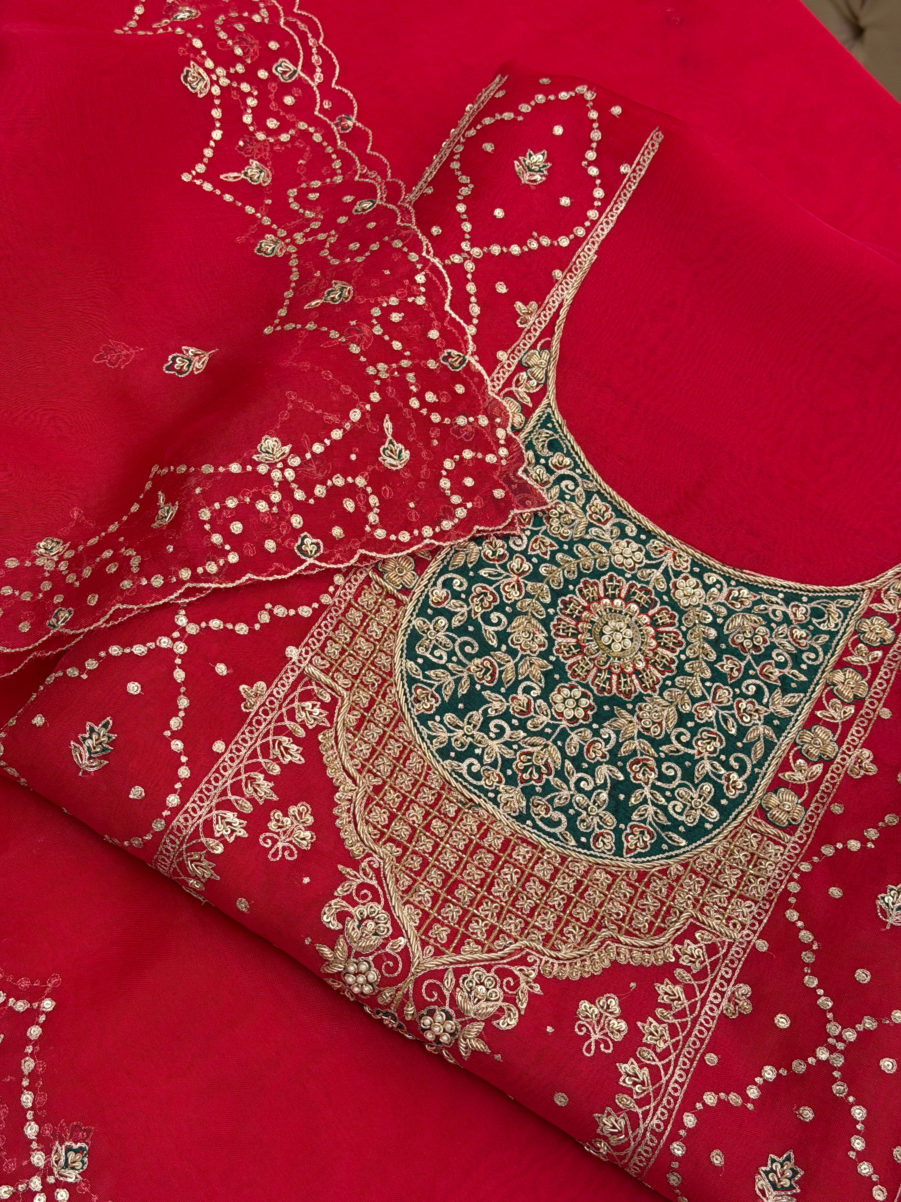 Noor-e- Nurain Luxury Formal Set