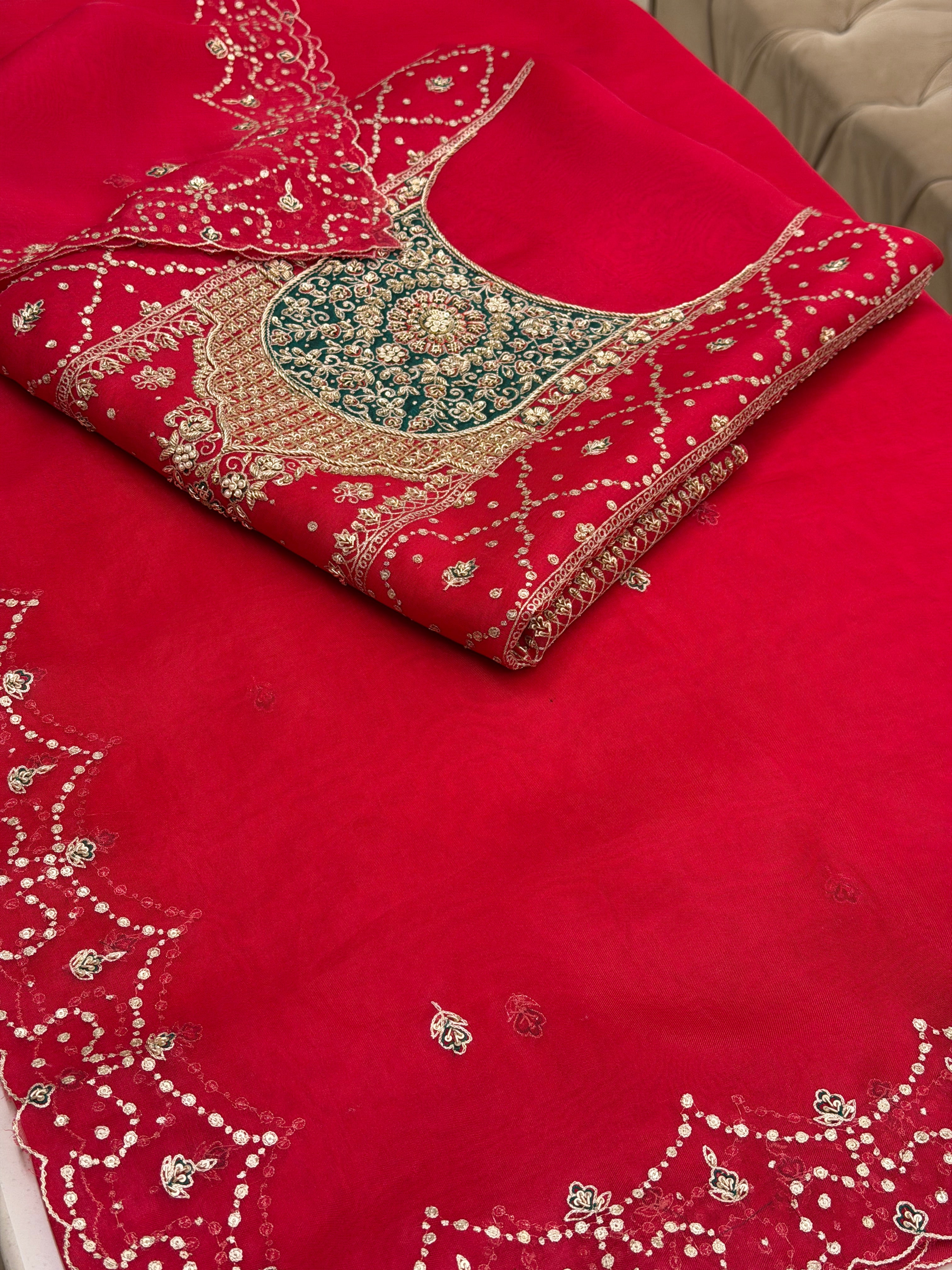 Noor-e- Nurain Luxury Formal Set