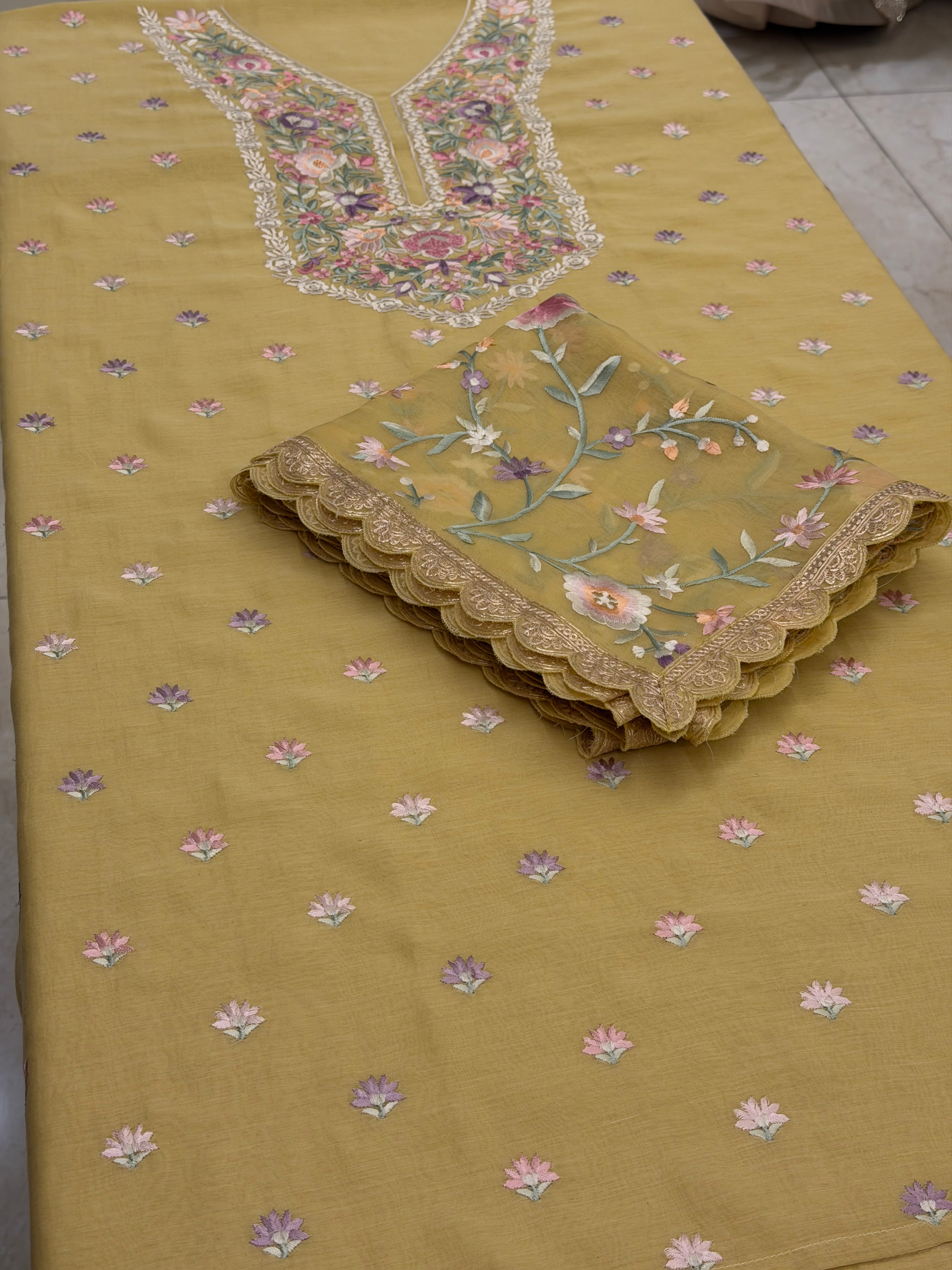 Noor-e-Gulnaar Luxury Formal Set