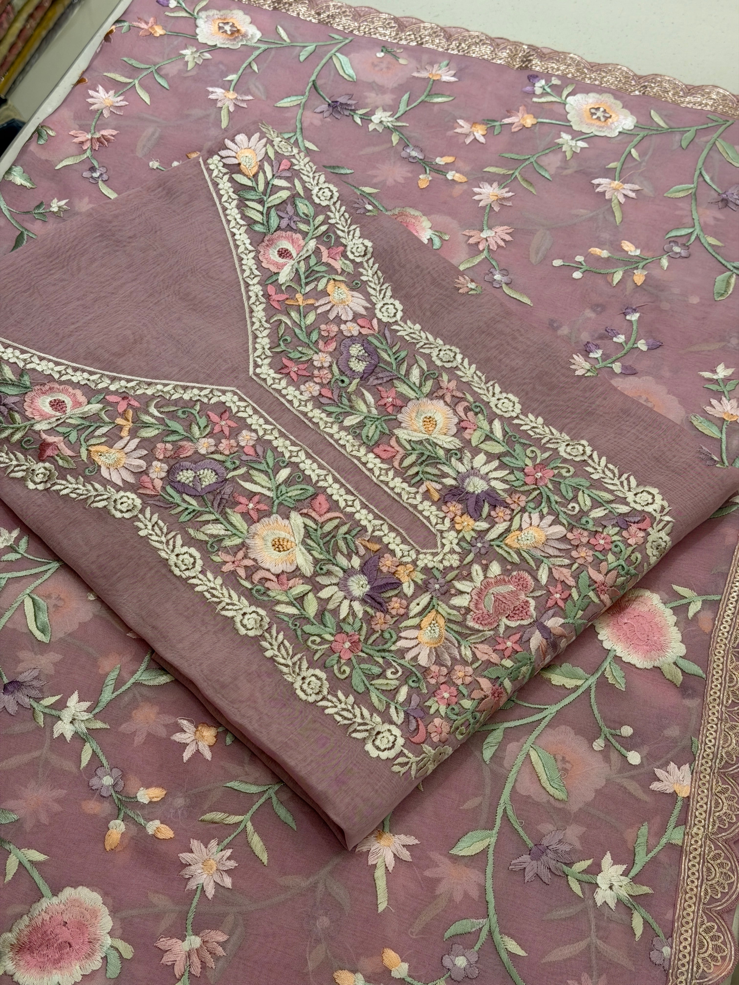 Noor-e-Gulnaar Luxury Formal Set