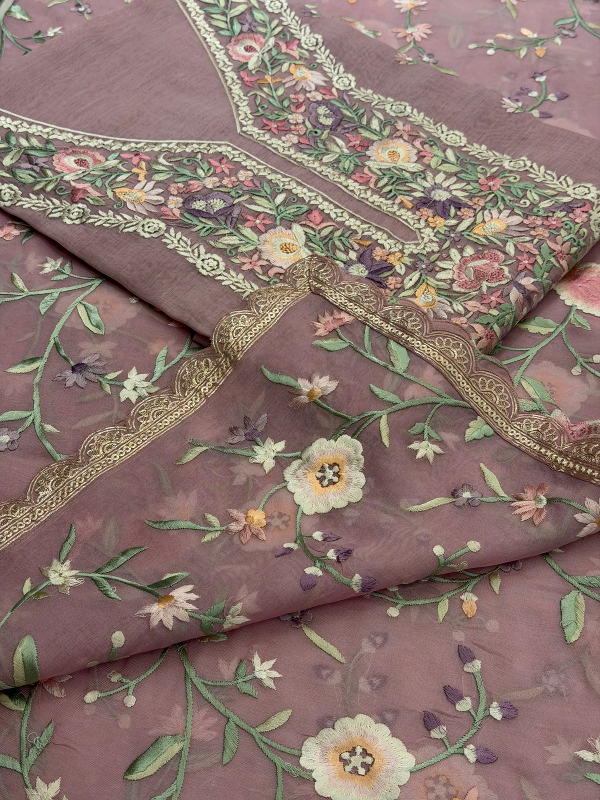 Noor-e-Gulnaar Luxury Formal Set