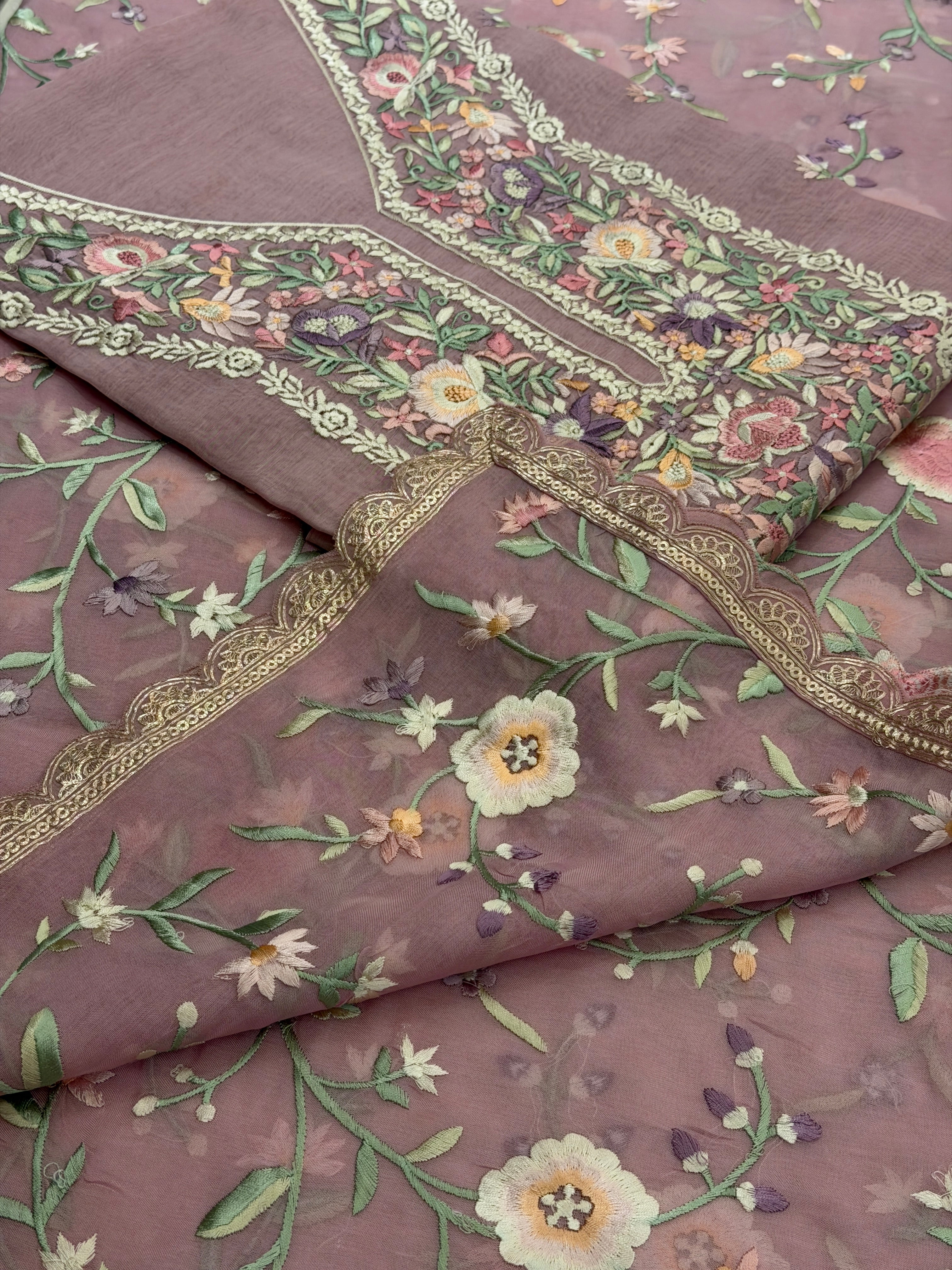 Noor-e-Gulnaar Luxury Formal Set
