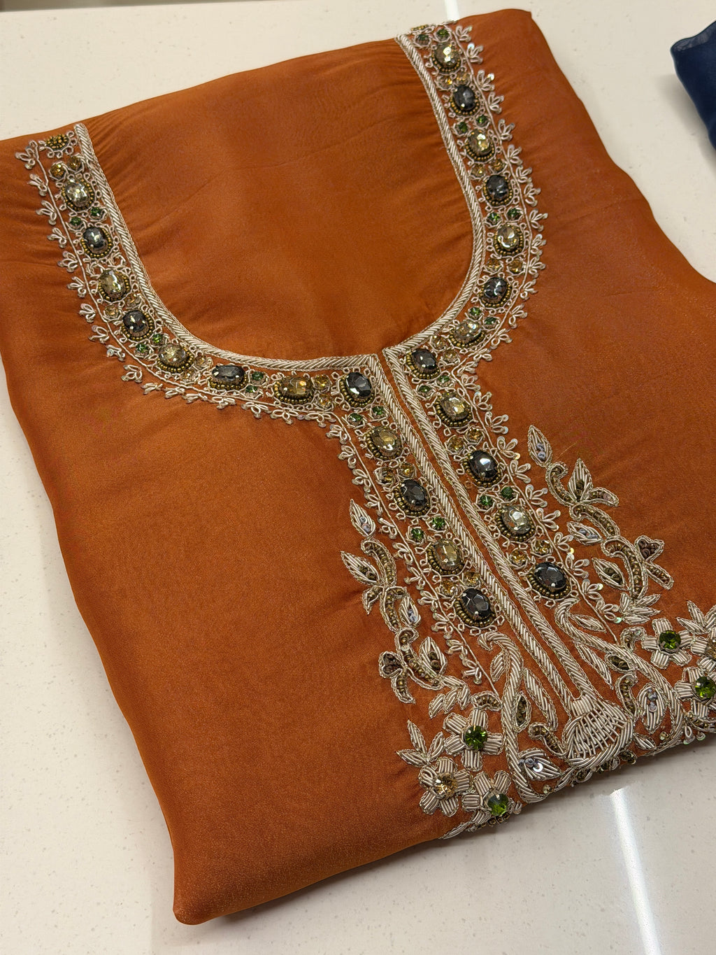 Noor-e-Zareen Luxury Suit Set