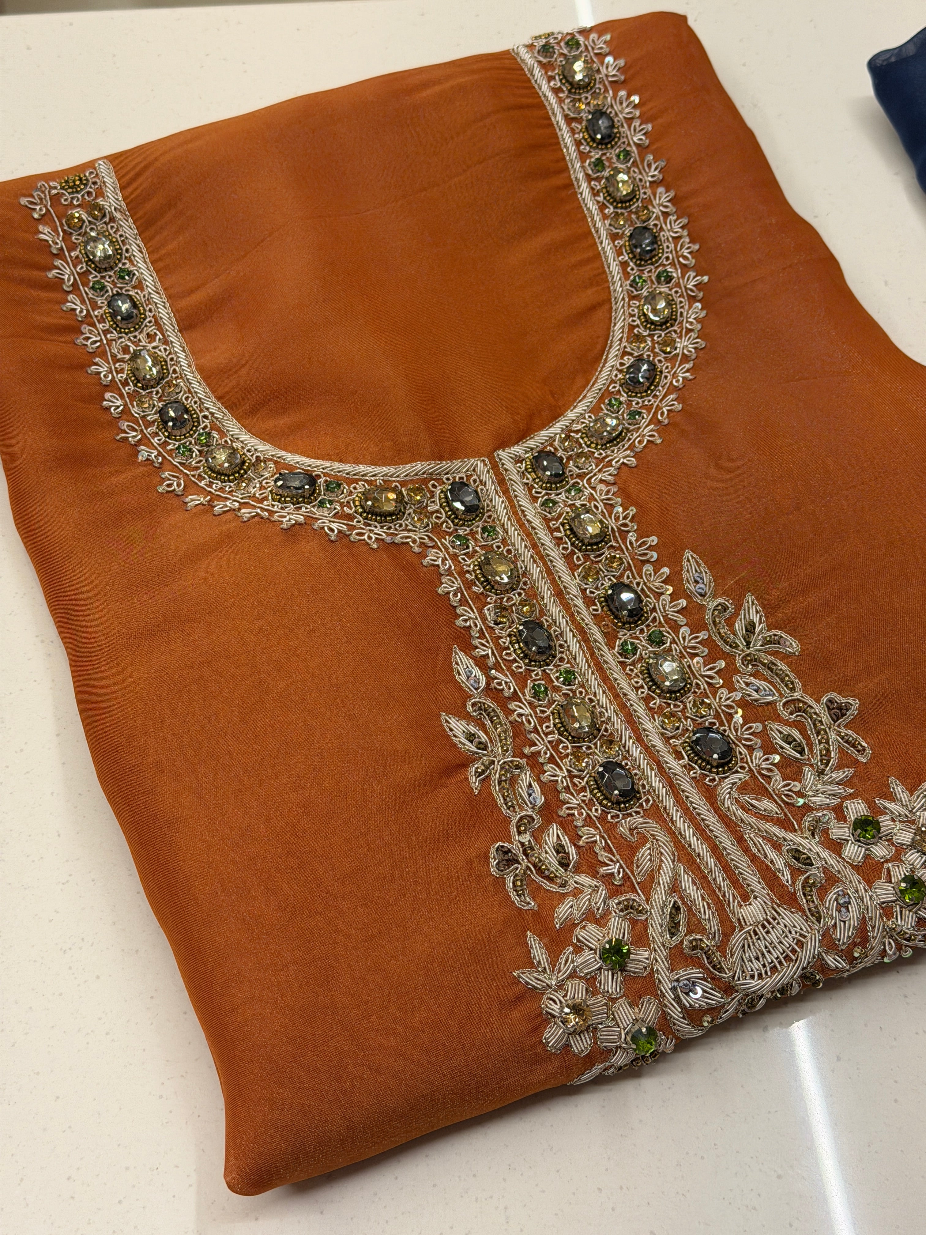 Noor-e-Zareen Luxury Suit Set
