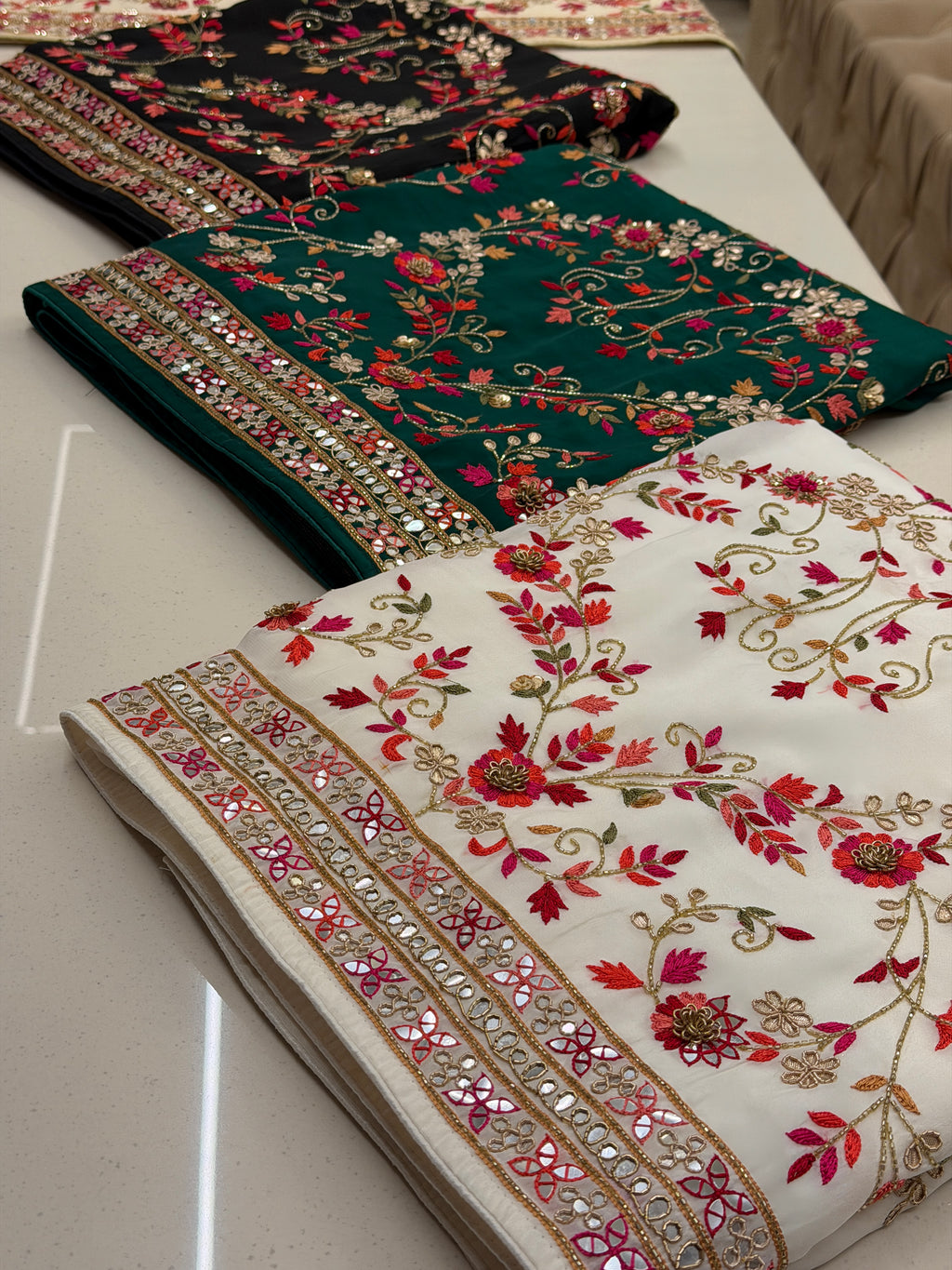 Noor-e-Gulbahar Suit Set