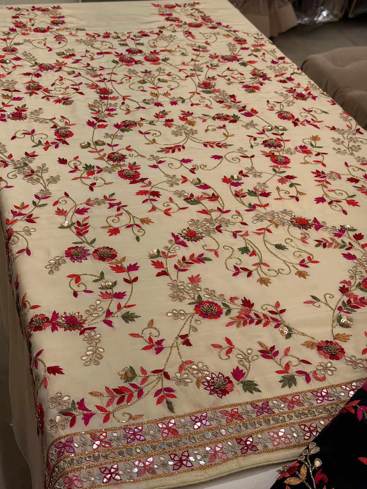 Noor-e-Gulbahar Suit Set