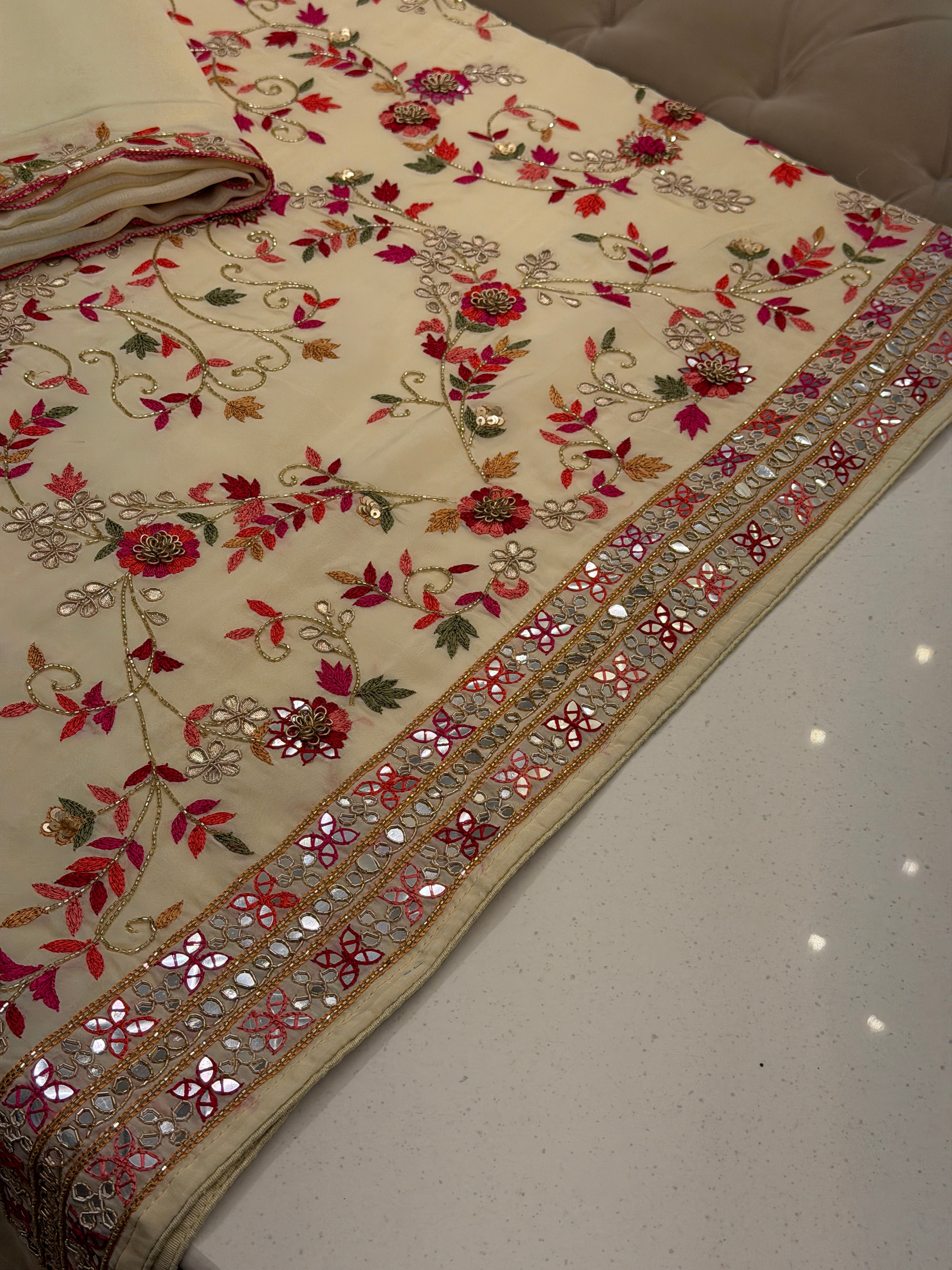 Noor-e-Gulbahar Suit Set