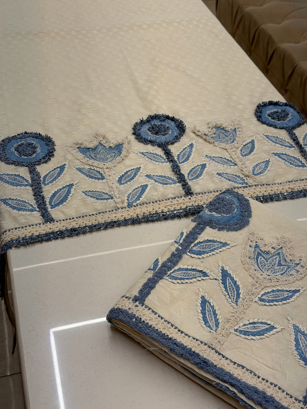 Noor-e-Gulbano Appliqué Suit Set