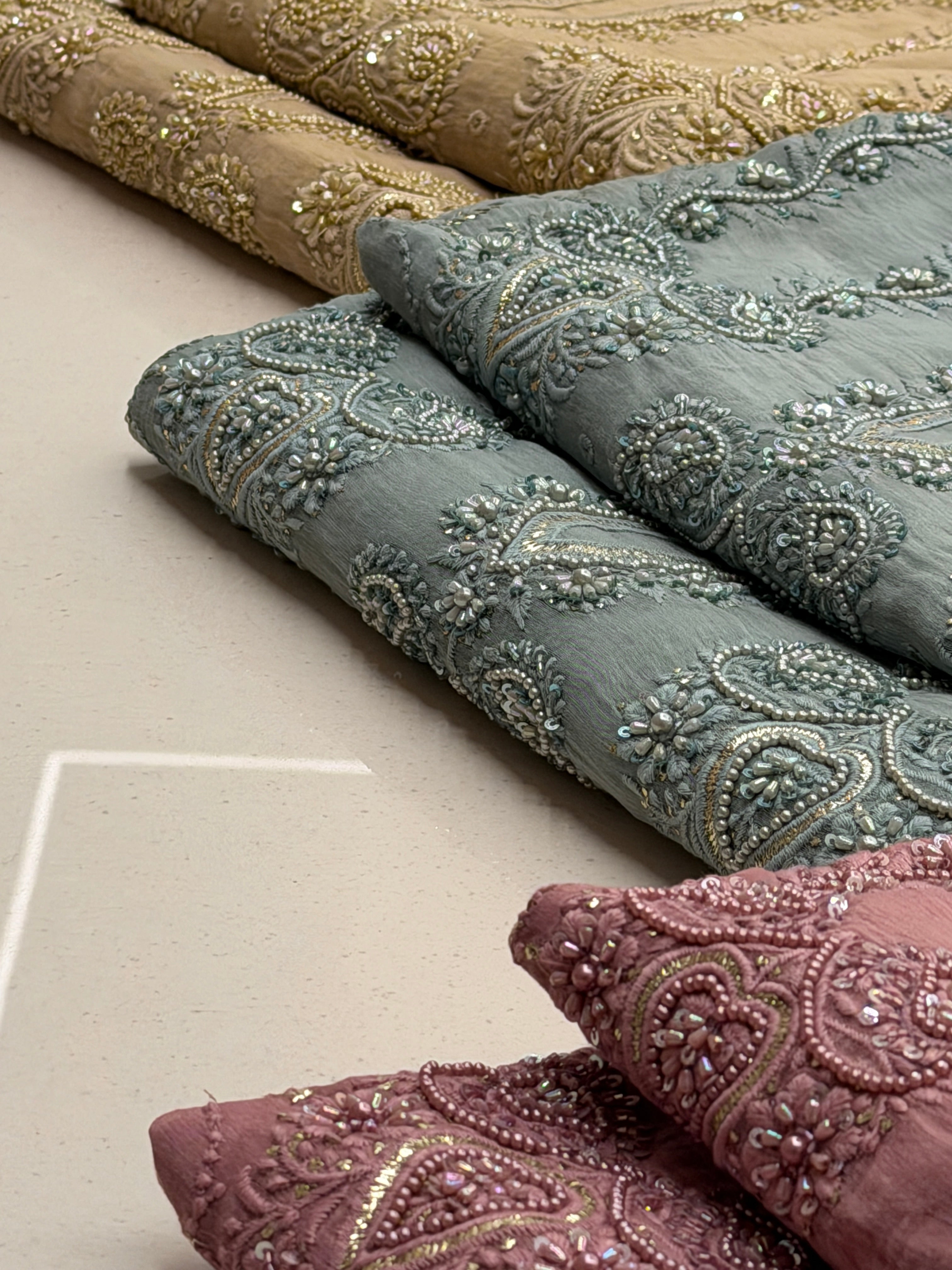 Noor-e-Zar Chanderi Suit Set