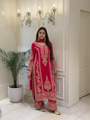 Noor-e-Gulrukh Chinon Suit Set