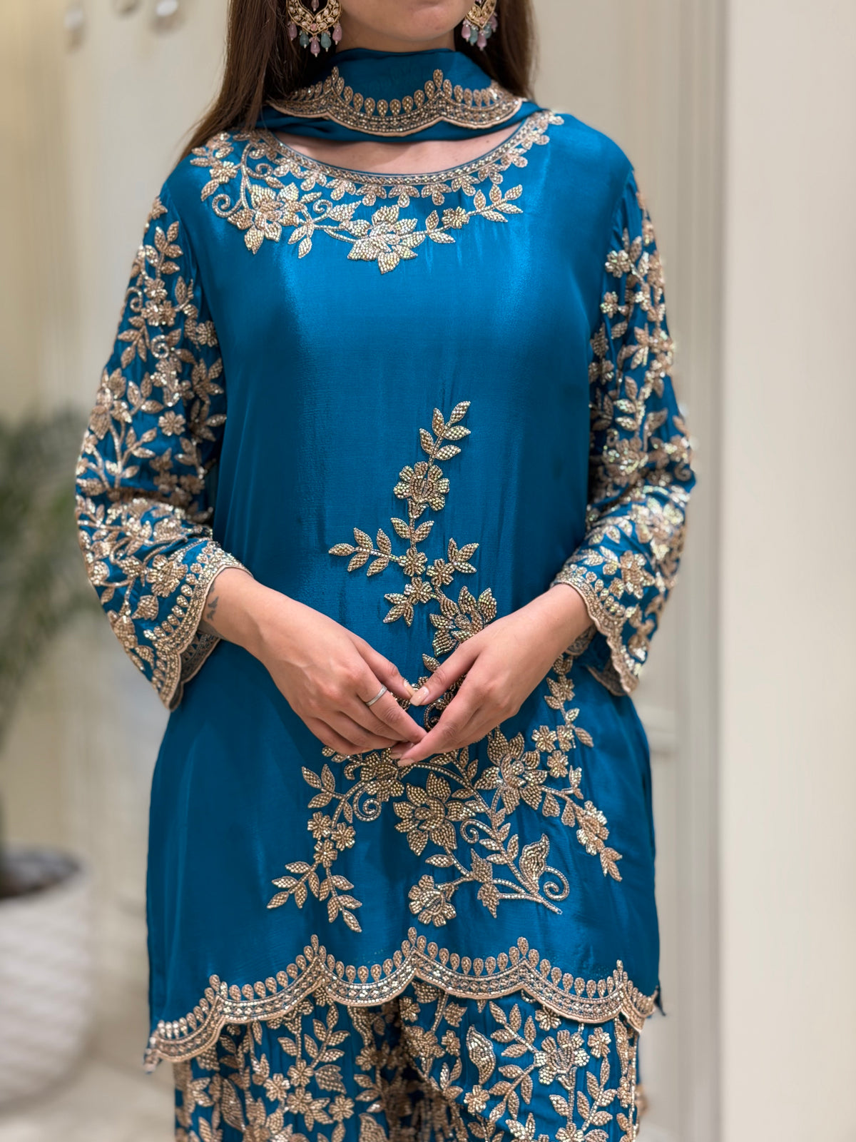 Noor-e-Firoza Chinon Suit Set