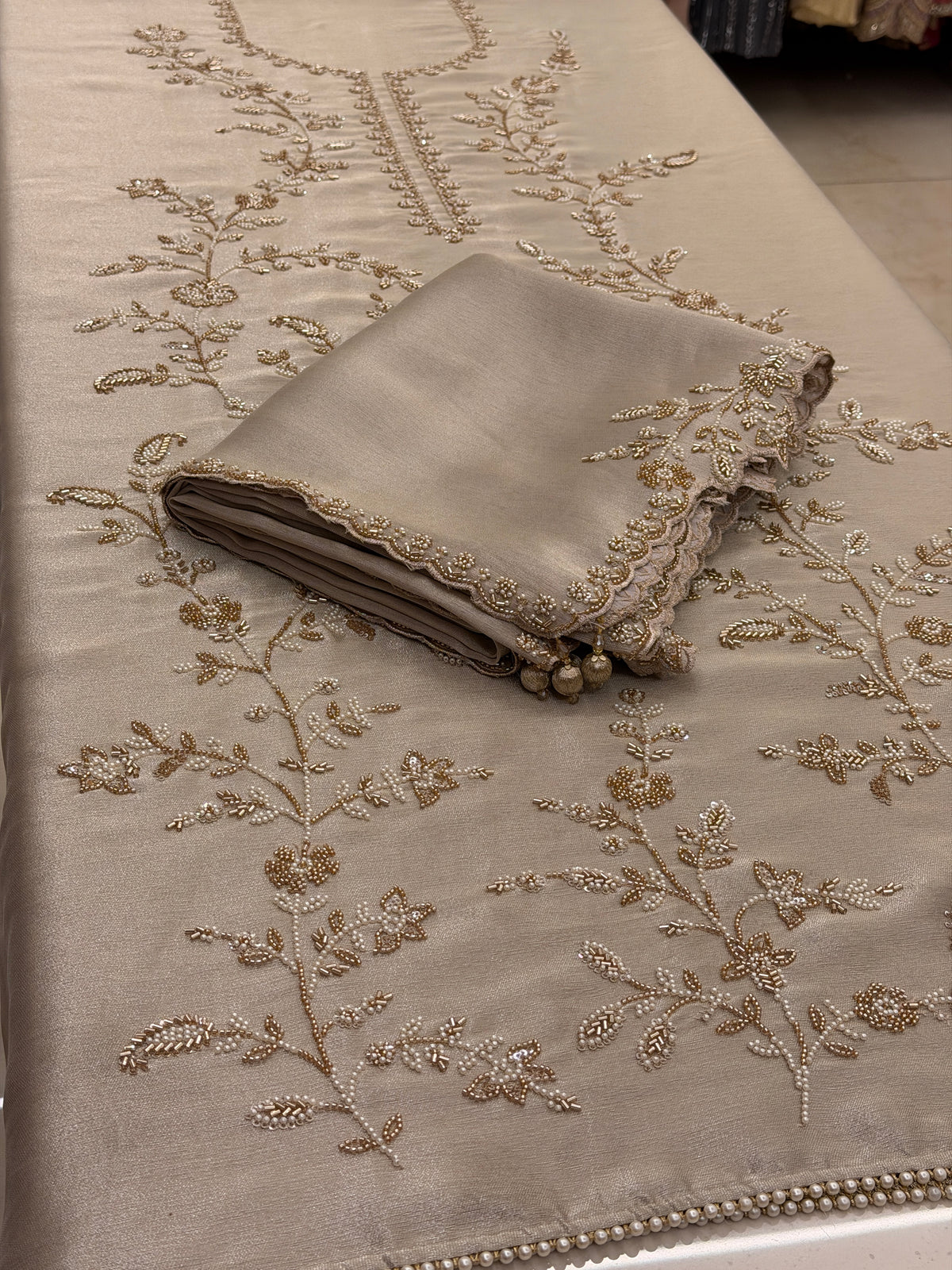 NOOR LUXURY TISSUE SUIT
